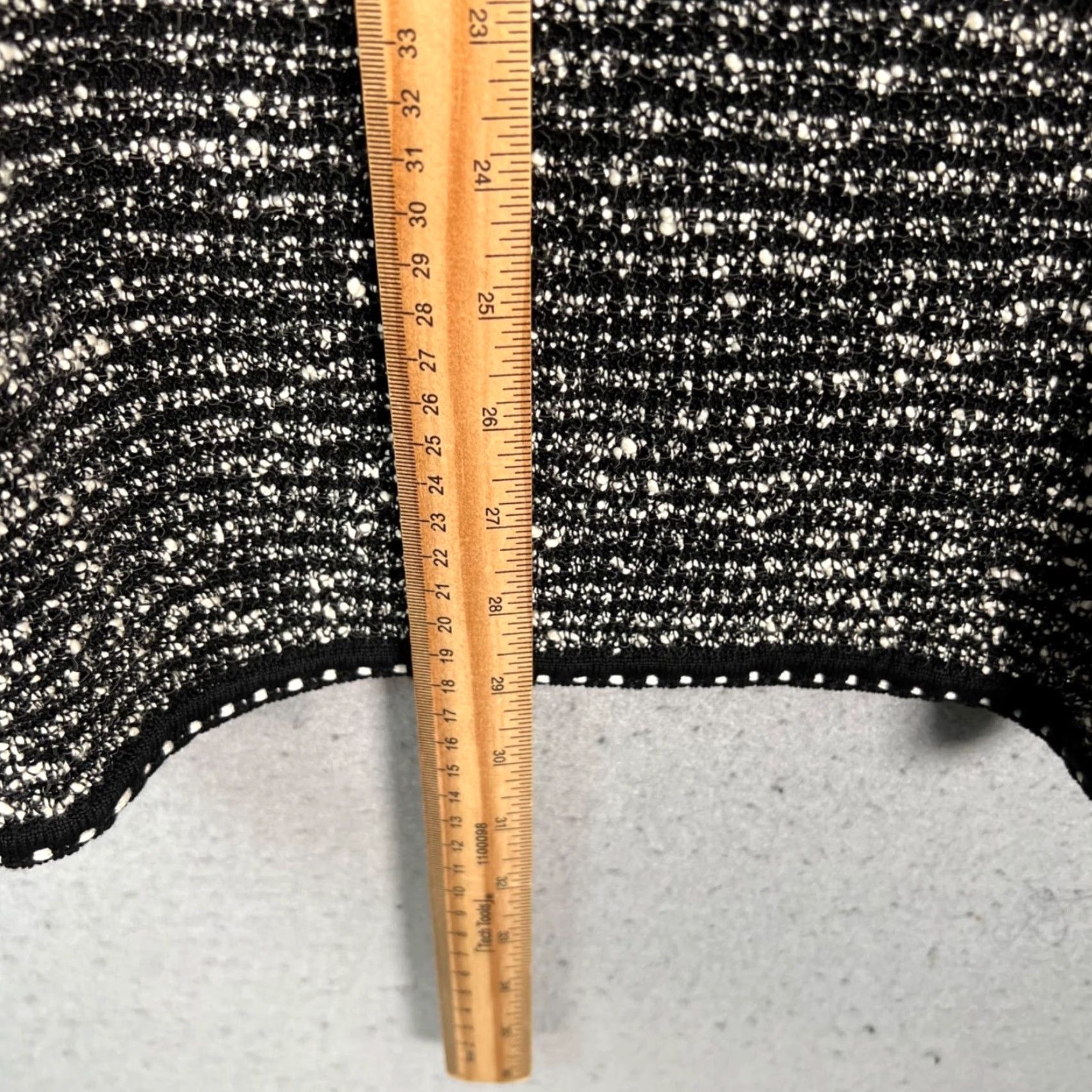 Vintage Rena Lange Skirt Womens 42 Black Tweed Wool Midi A-Line Made In Italy - Vintage / Adult Womens 42 - Black - 90s? Size 28" / US 6 / IT 42 - 6 Thumbnail