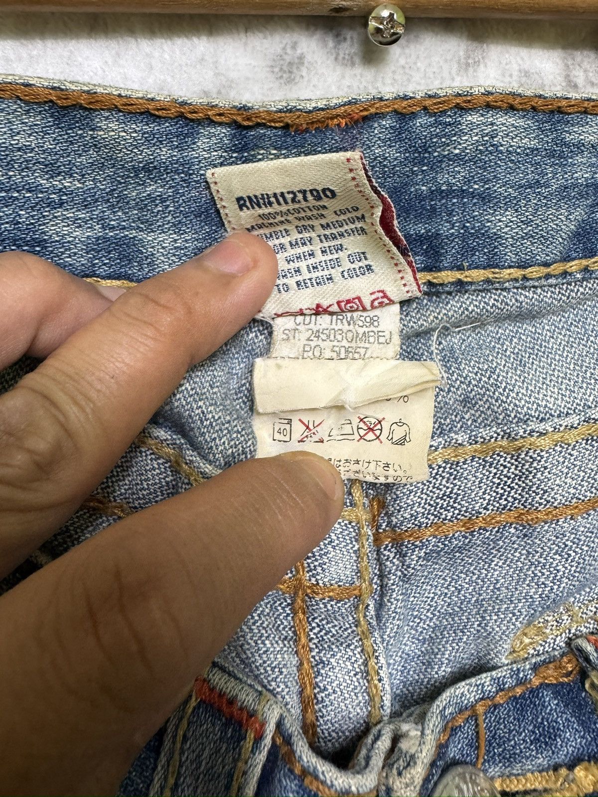 True Religion True Religion Joey Big T Bootcut Low Rise Distressed Jeans Size US 30 / EU 46 - 14 Thumbnail