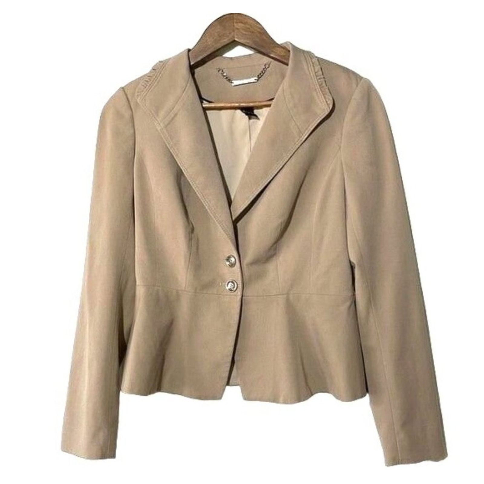 White House Black Market White House Black Market Two Button Blazer Beige 4 Size S / US 4 / IT 40 - 2 Thumbnail