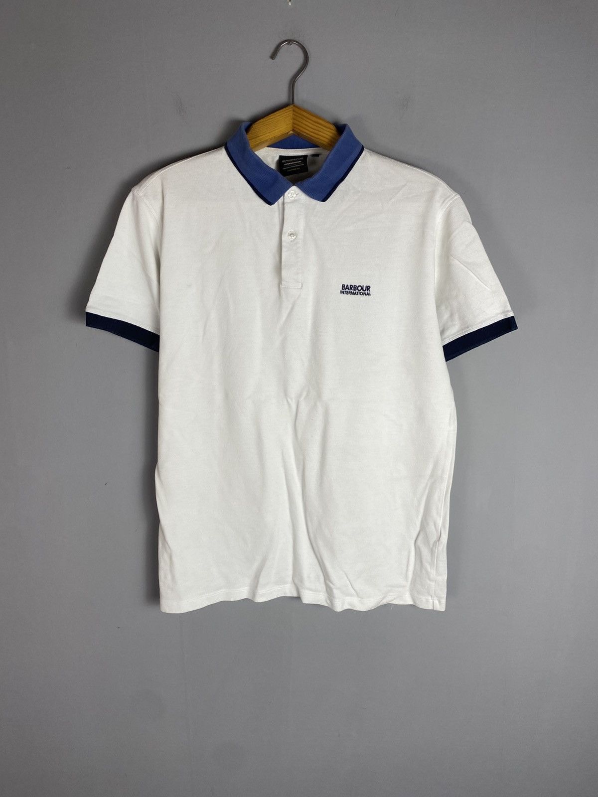 Barbour Vintage Barbour international polo tee T-shirt Size US L / EU 52-54 / 3 - 1 Thumbnail
