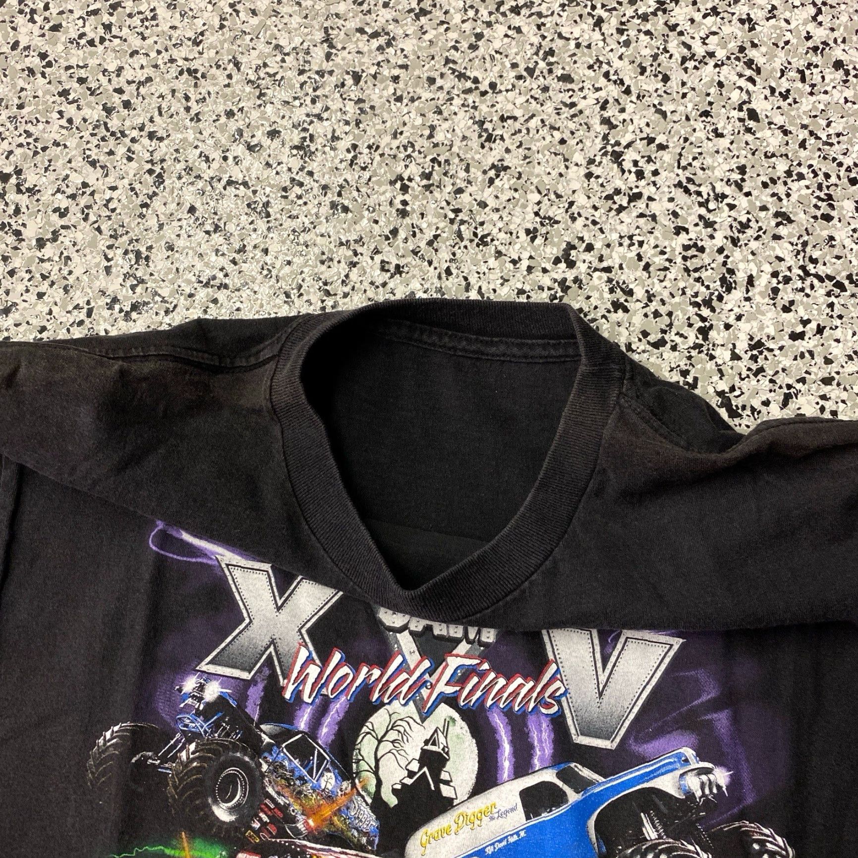 Vintage VINTAGE Monster Jam Shirt Mens Small Black World Tour Grave Digger Y2K Size US S / EU 44-46 / 1 - 3 Thumbnail