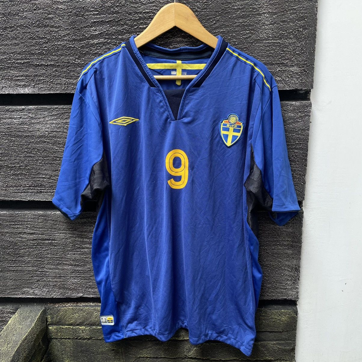 Umbro Vintage Jersey Umbro Away Swedia Fifa World Cup 2006 Germany Size US L / EU 52-54 / 3 - 1 Thumbnail