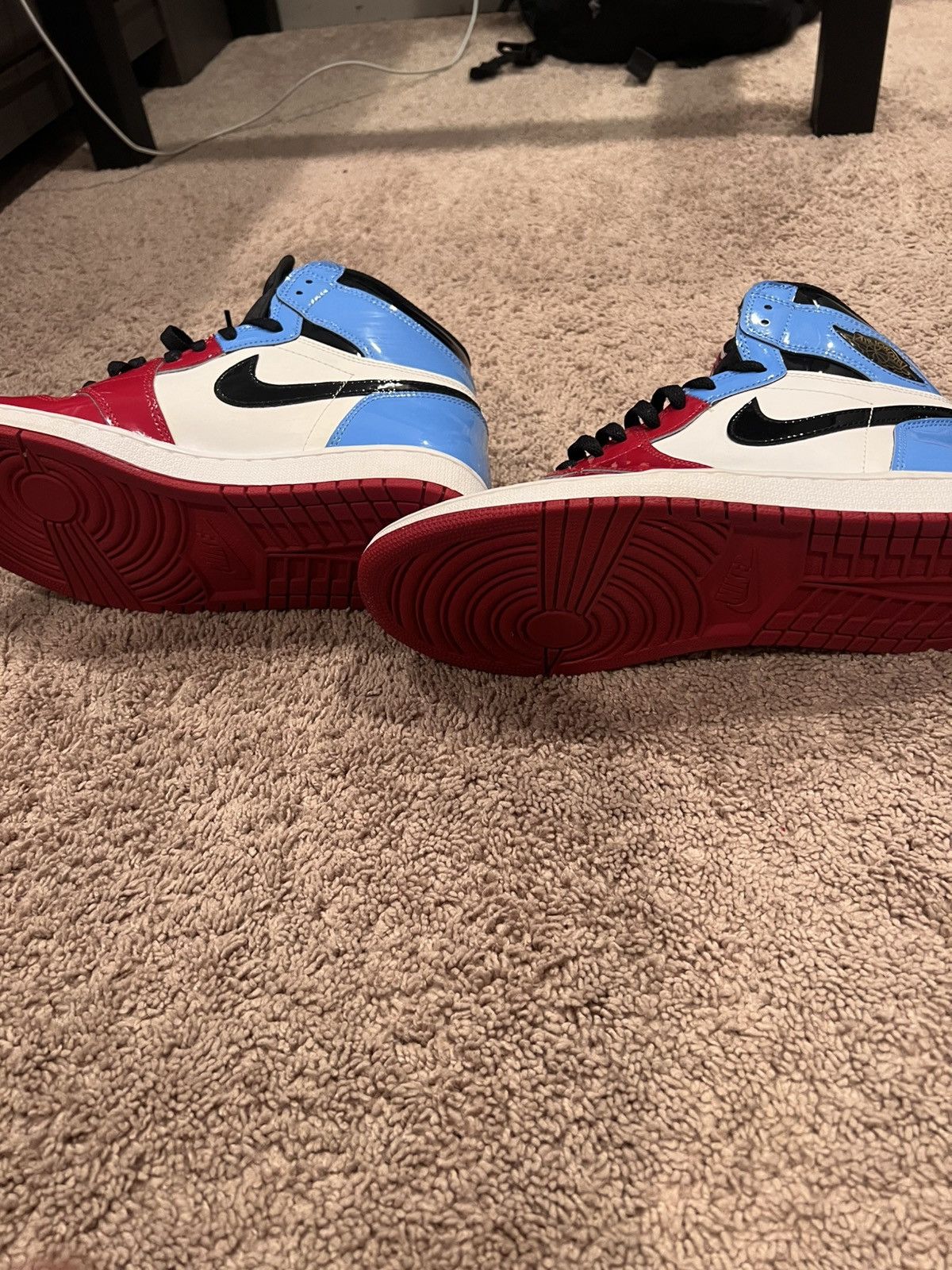 Jordan Brand × Nike Air Jordan retro 1 “Fearless” Size US 11 / EU 44 - 6 Thumbnail