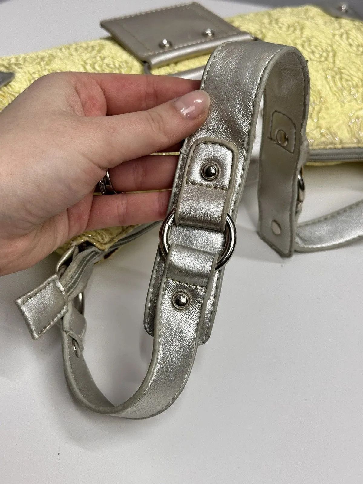 14th Addiction Vintage Japan Guess Leather Bag Yellow Messenger Y2K Size ONE SIZE - 13 Thumbnail