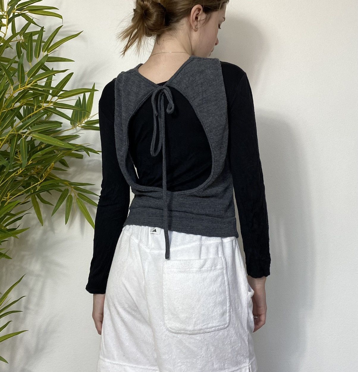 Vintage AVANT GARDE MADE IN ITALY LONGSLEEVE BLOUSE Size M / US 6-8 / IT 42-44 - 1 Thumbnail