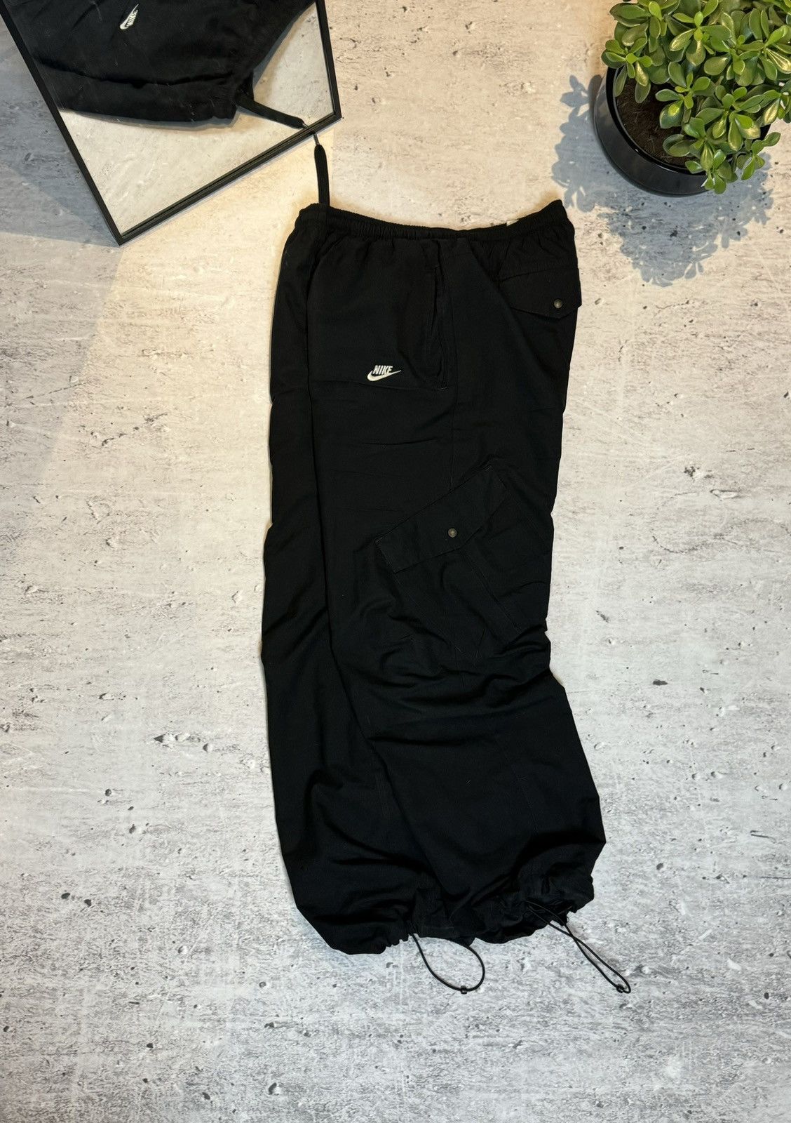 00s Nike Vintage Nylon Jogger Cargo Pants Baggy Y2K Drill