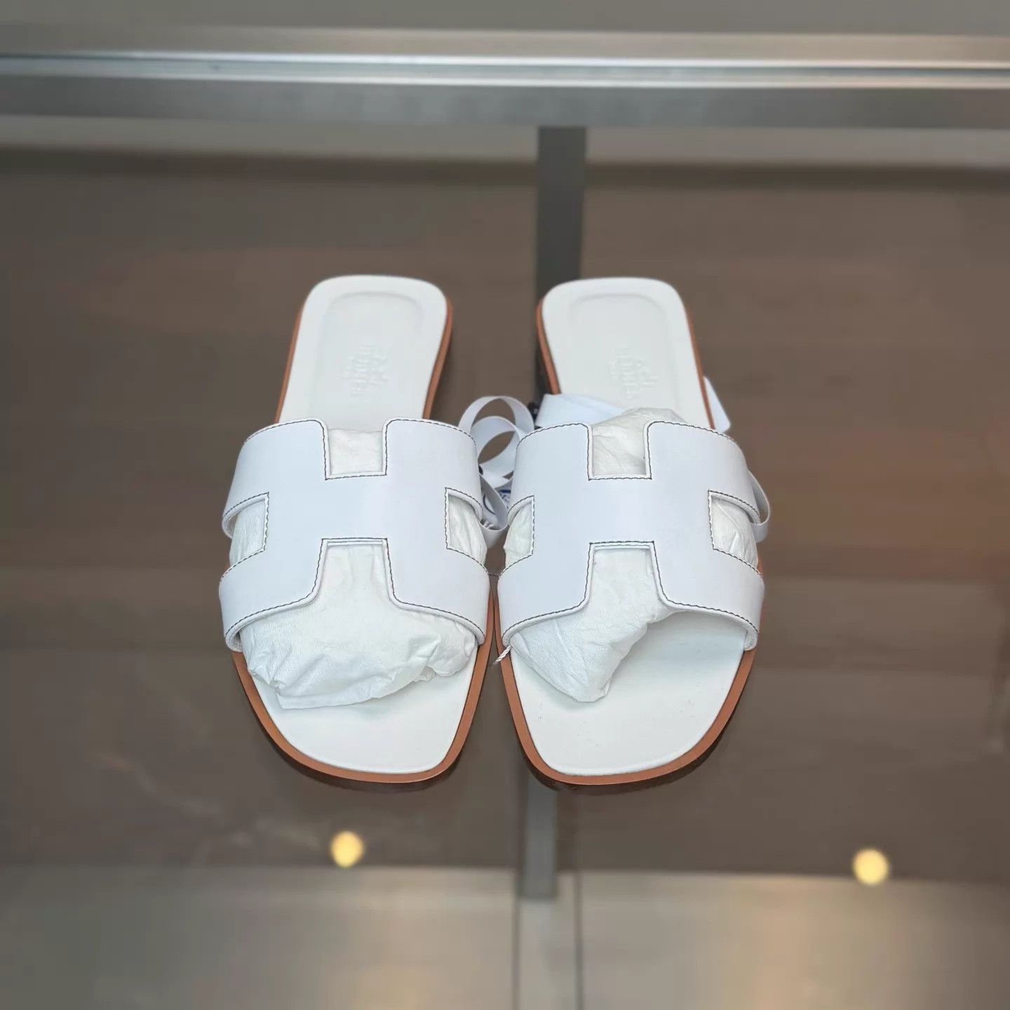 Hermes Hermes Oran White H Mule, 37.5, Unworn, Original Box Size US 7 / IT 37 - 3 Thumbnail