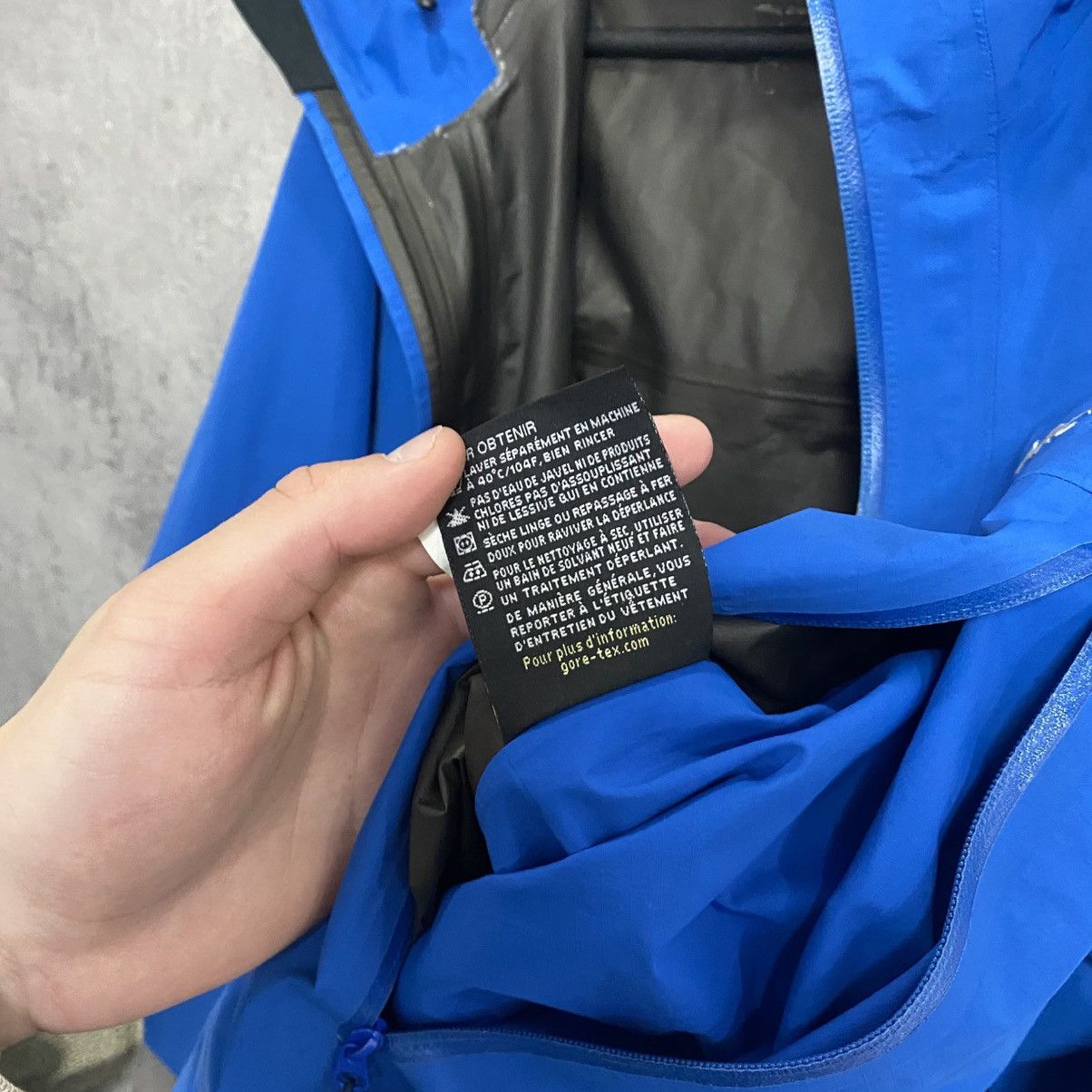 Arc'teryx Men's Arcteryx Beta Gore-Tex Jacket Size US M / EU 48-50 / 2 - 16 Thumbnail