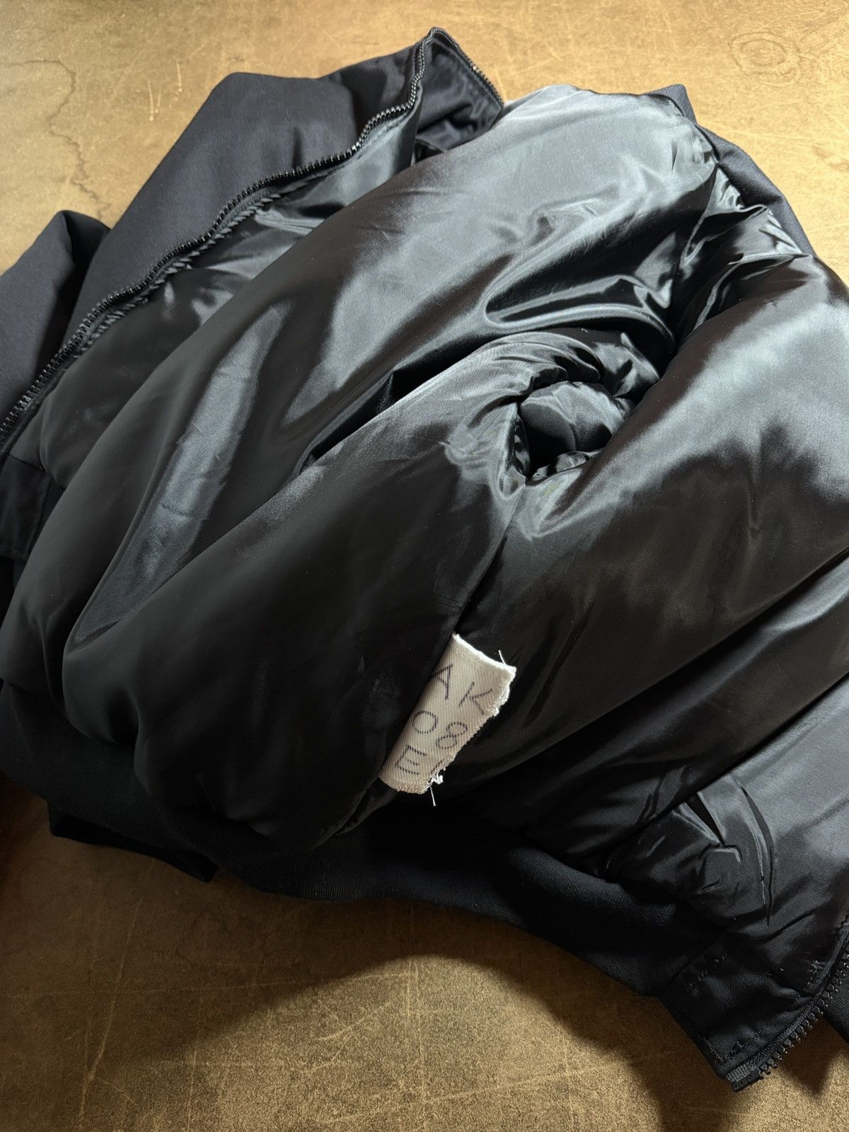 Yeezy FINAL DROP SEASON 9 RUNWAY FULLZIP GIMP Size US XL / EU 56 / 4 - 8 Thumbnail