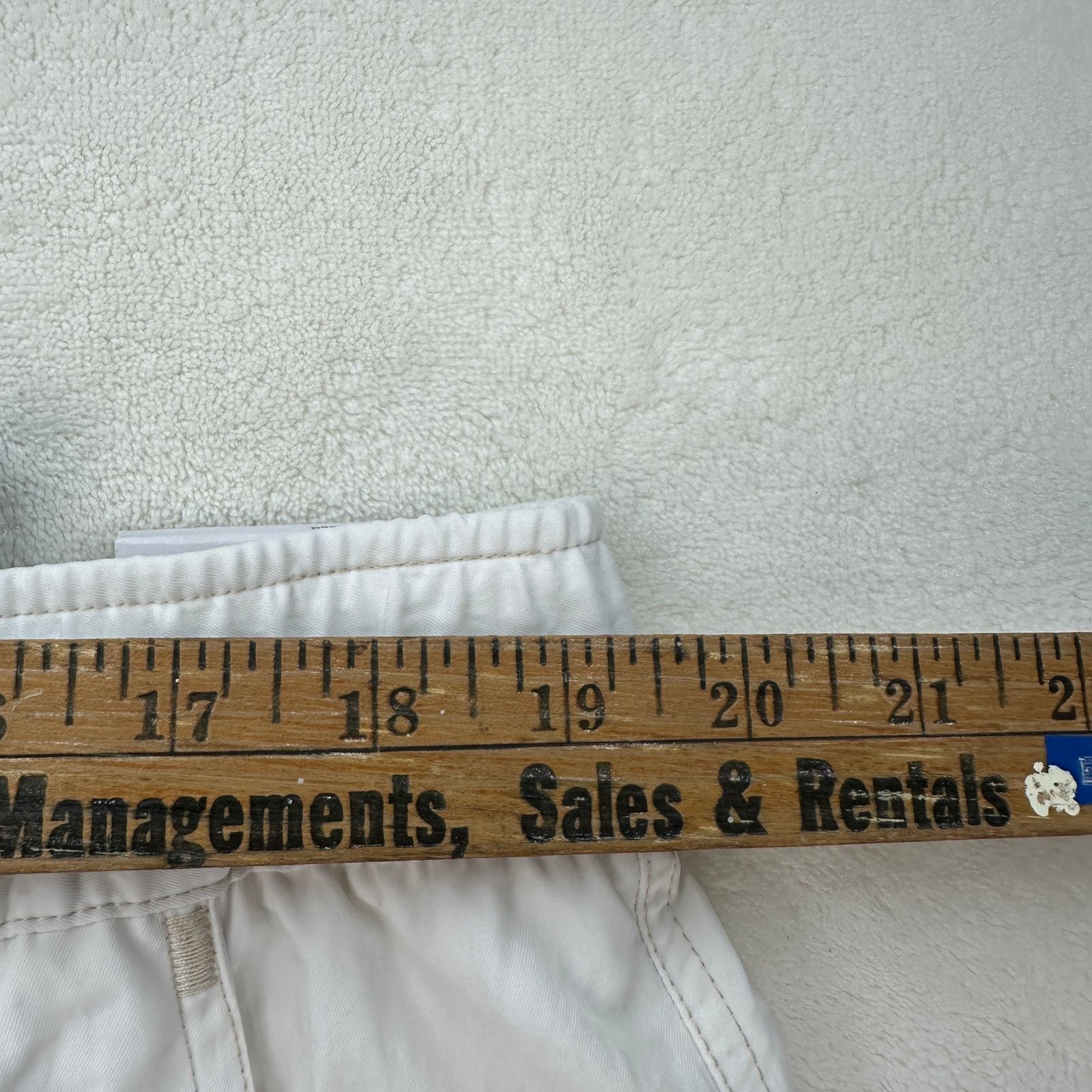 Nike NIKE WOMEN'S XXL HIGH RISE CARGO PANTS BEIGE OFF WHITE Size 39" - 4 Thumbnail