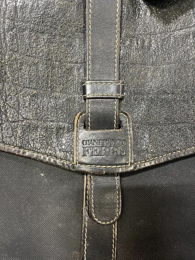 Gianfranco Ferre 2000s Gianfranco Ferré Brown Crocodile Leather Canva Shoulder Bag Size ONE SIZE - 6 Thumbnail