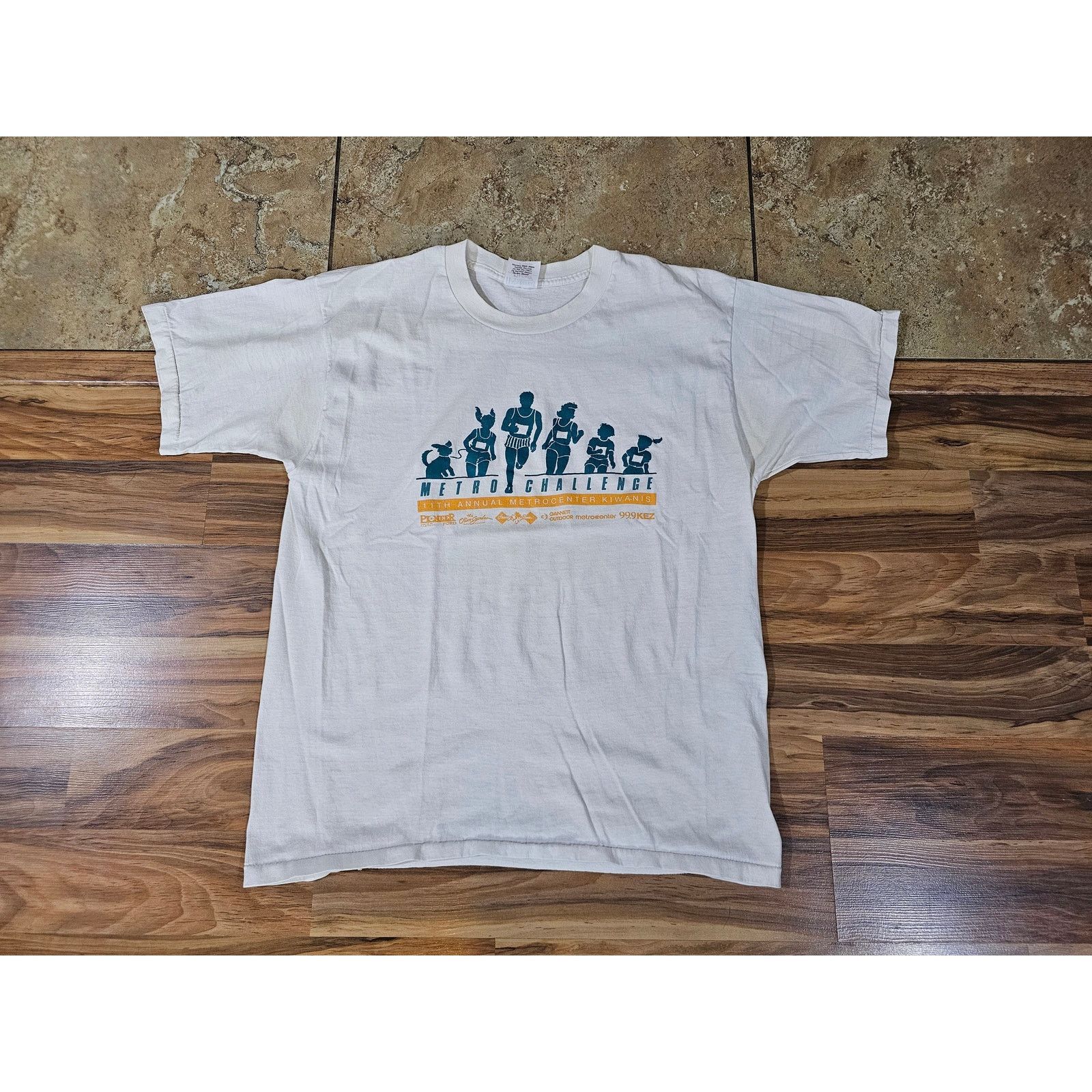 Other Metro Challenge Runners Run Souvenir T-Shirt White Sz L Size US L / EU 52-54 / 3 - 1 Thumbnail