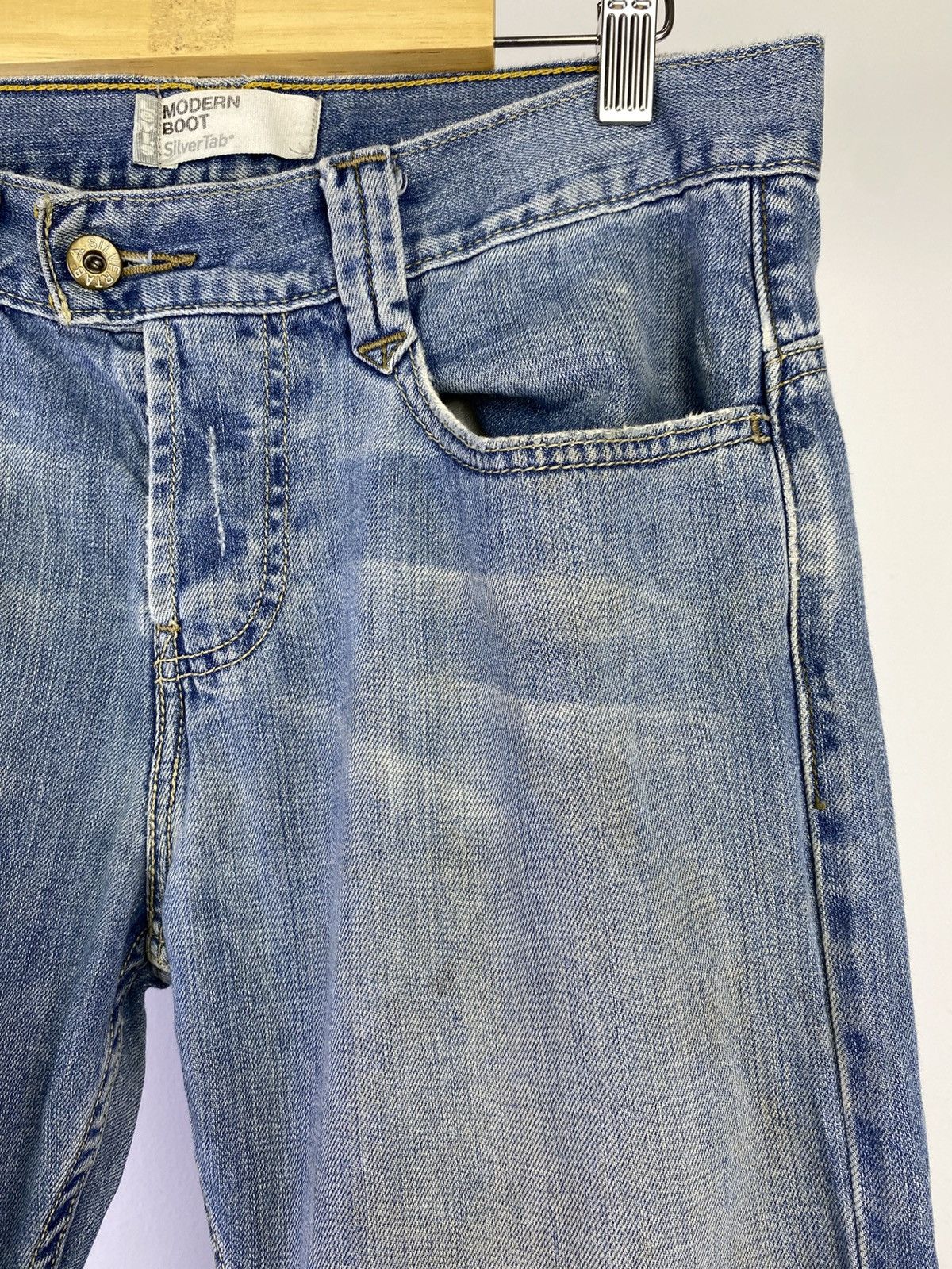 Levi's Levi’s SilverTab Modern Boot Cut Jeans Vintage Style Denim Size US 30 / EU 46 - 10 Thumbnail
