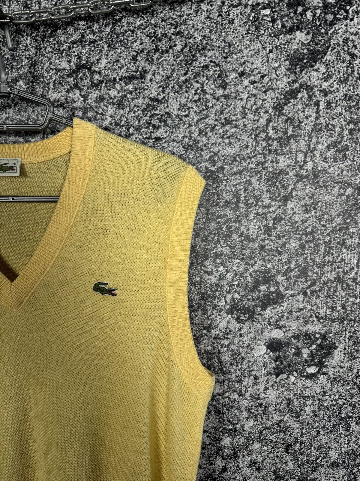Lacoste Men’s Chemise Lacoste Vintage Vest Sleeveless Sweater Size 4 Size US M / EU 48-50 / 2 - 2 Thumbnail