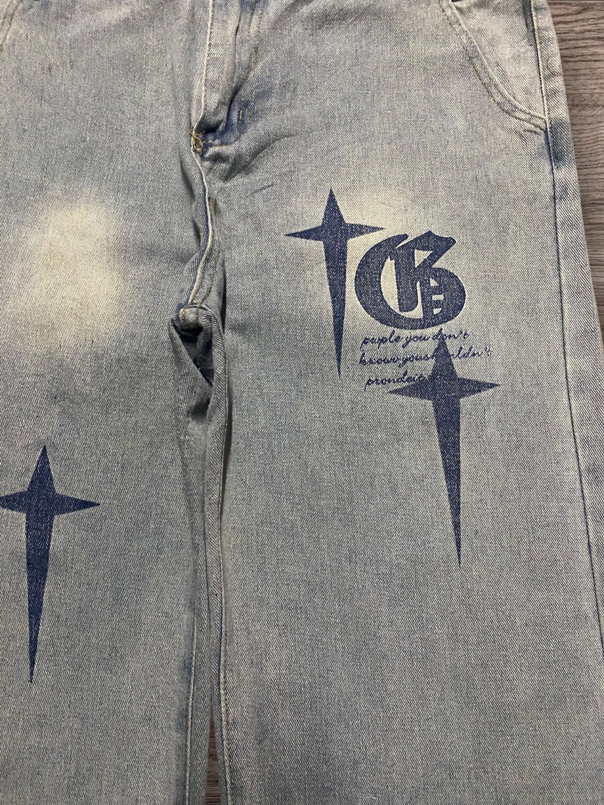 Japanese Brand Vintage Japanese Brand Cross Print Faded Wash Baggy Jeans Size US 35 - 8 Thumbnail
