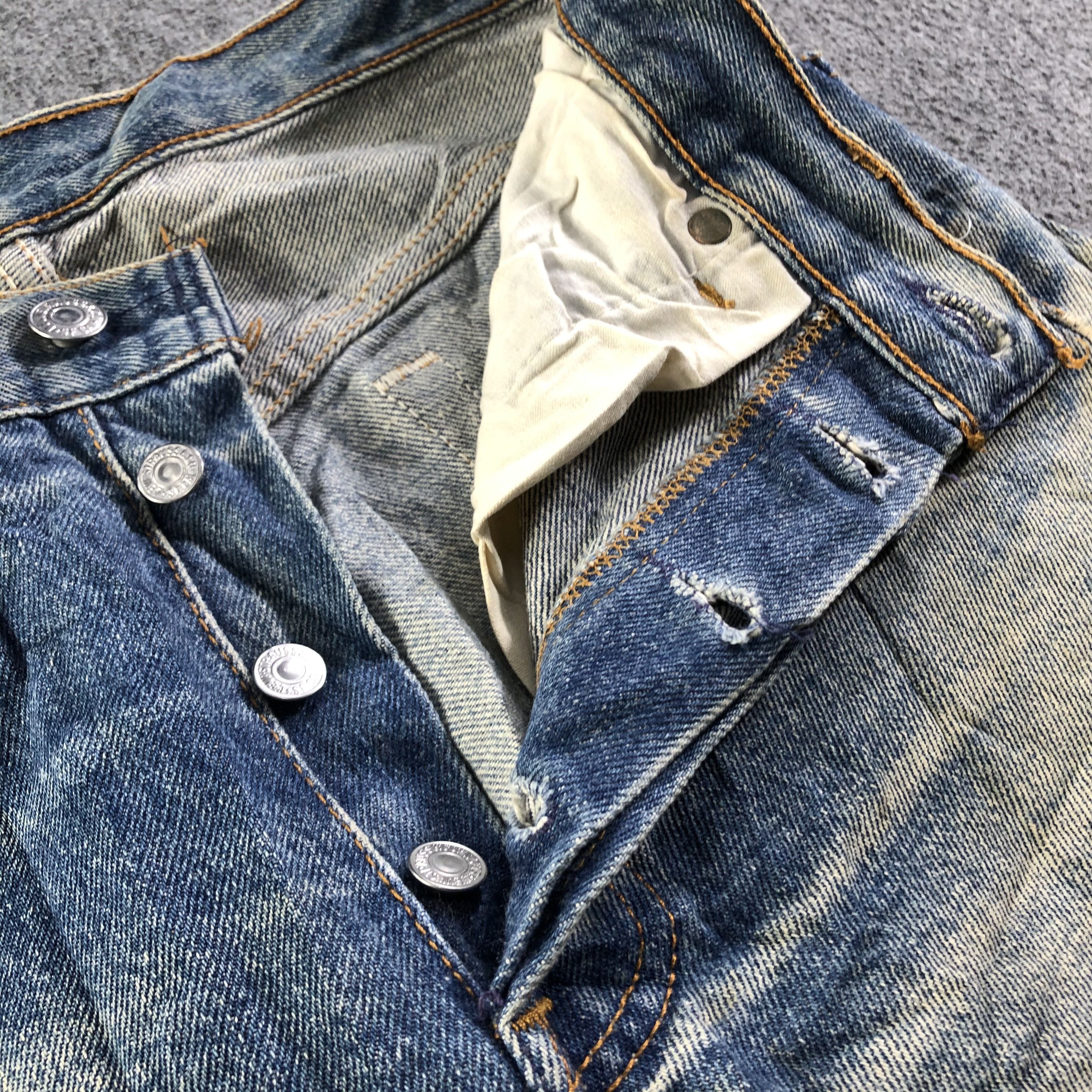 Levi's 90s Vintage Levis 501 Jeans-J3977 Size US 29 - 10 Thumbnail