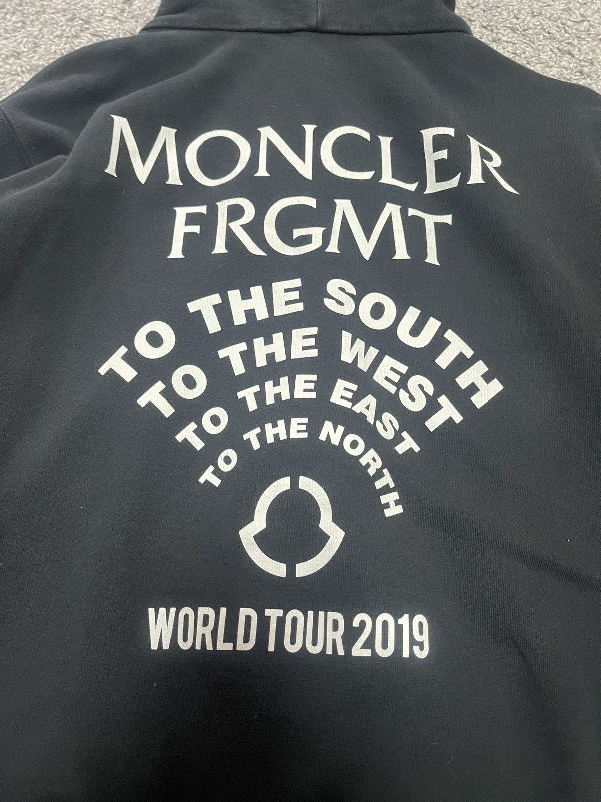 Fragment Design × Moncler MONCLER FRAGMENT ZIP HOODIE WORLD TOUR 2019 SIZE M-L Size US L / EU 52-54 / 3 - 14 Thumbnail