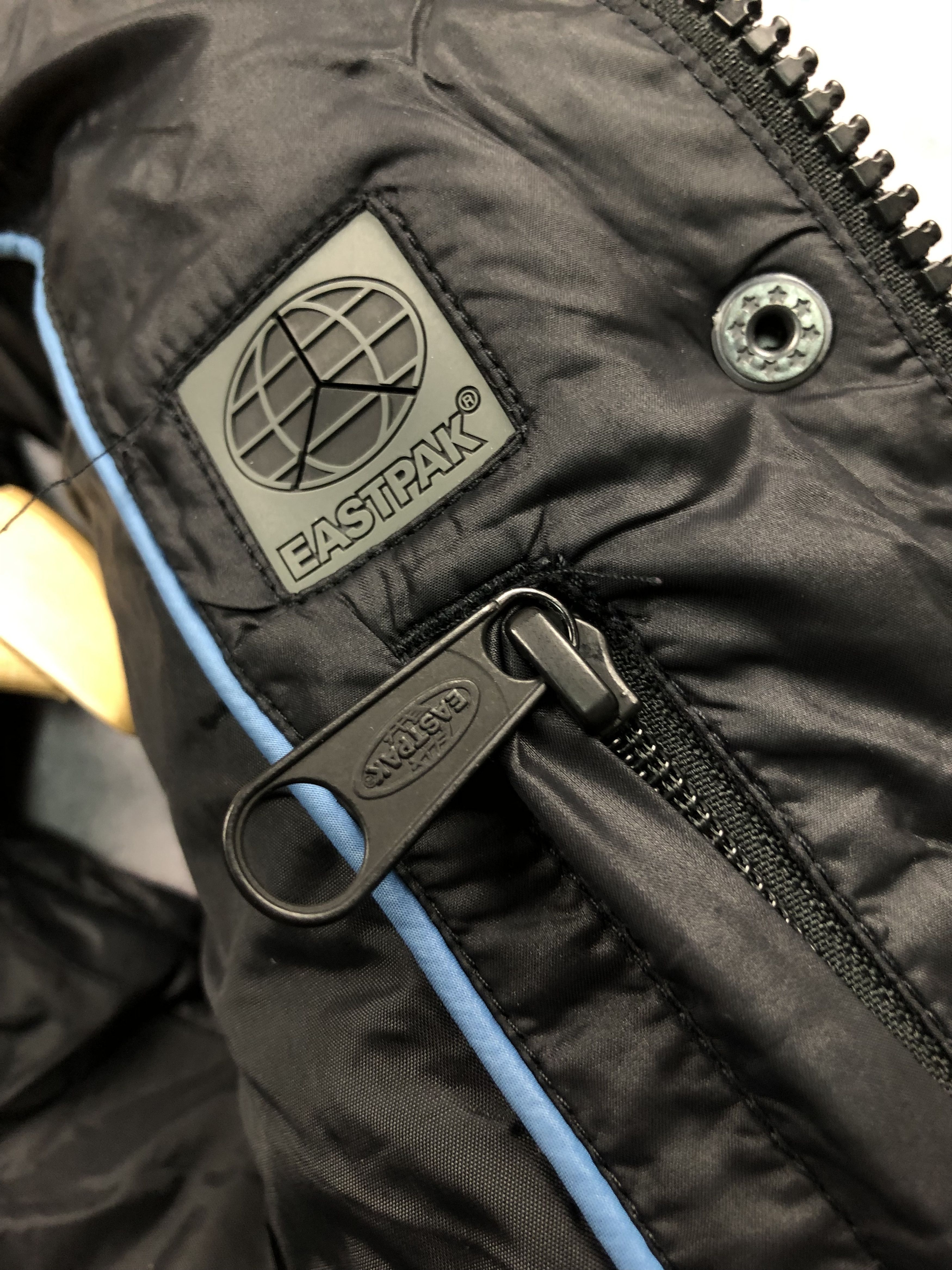 Eastpak EASTPAK Puffer Black Mini Logo Vest Streertwear USA Size US S / EU 44-46 / 1 - 11 Thumbnail