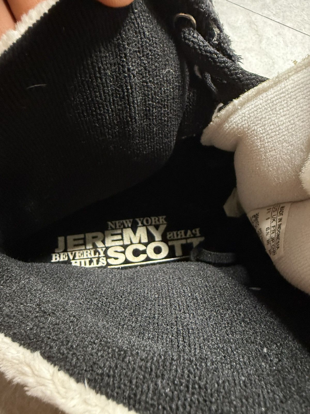 Adidas × Jeremy Scott Adidas By Jeremy Scott F/W 11 Panda Hightop Sneakers Size US 9.5 / EU 42-43 - 12 Thumbnail