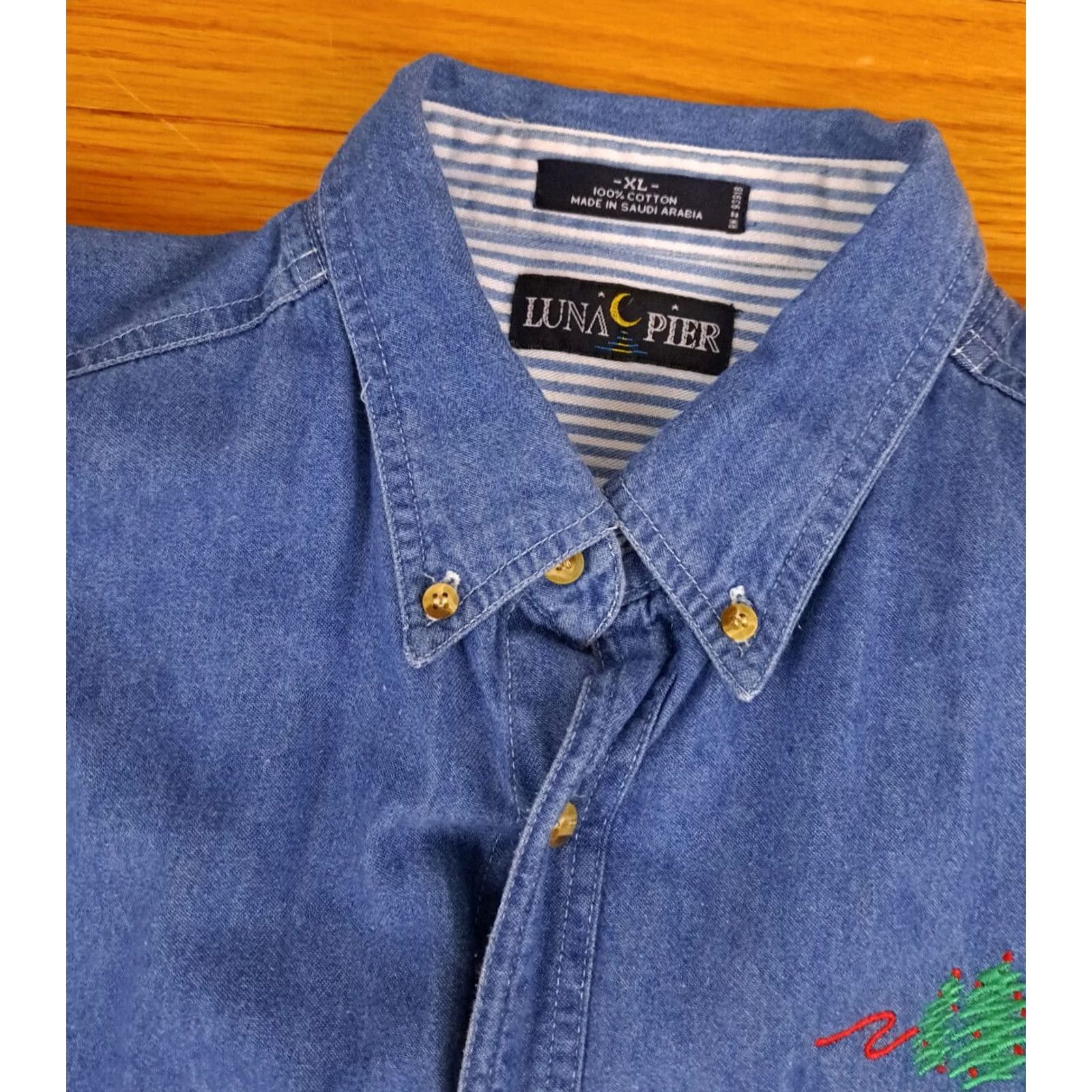 Vintage Luna Pier Festival of Trees Blue Jean Full Button Embroidered Shirt XL Unisex Adults Long Sleeve Denim Button-Up 33in Size US XL / EU 56 / 4 - 3 Thumbnail