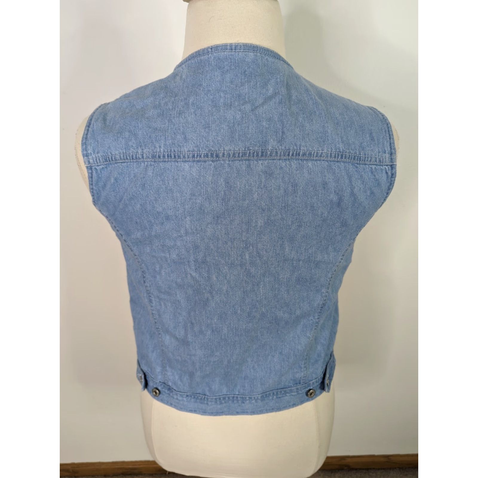 Denime VINTAGE 90s Cottagecore Grunge Blue Jean Denim Button Front Vest Women L Blue Vest Woman L Size 36" / US 14 / IT 50 - 3 Thumbnail