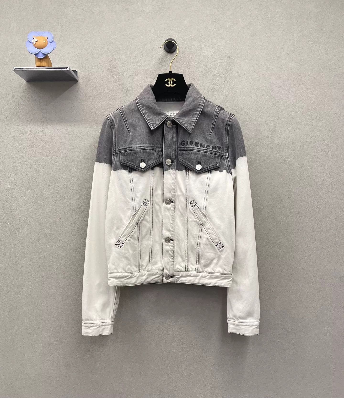 Givenchy Givenchy gray/white colorblock logo denim jacket Size XXS / US 00 / IT 34 - 1 Thumbnail