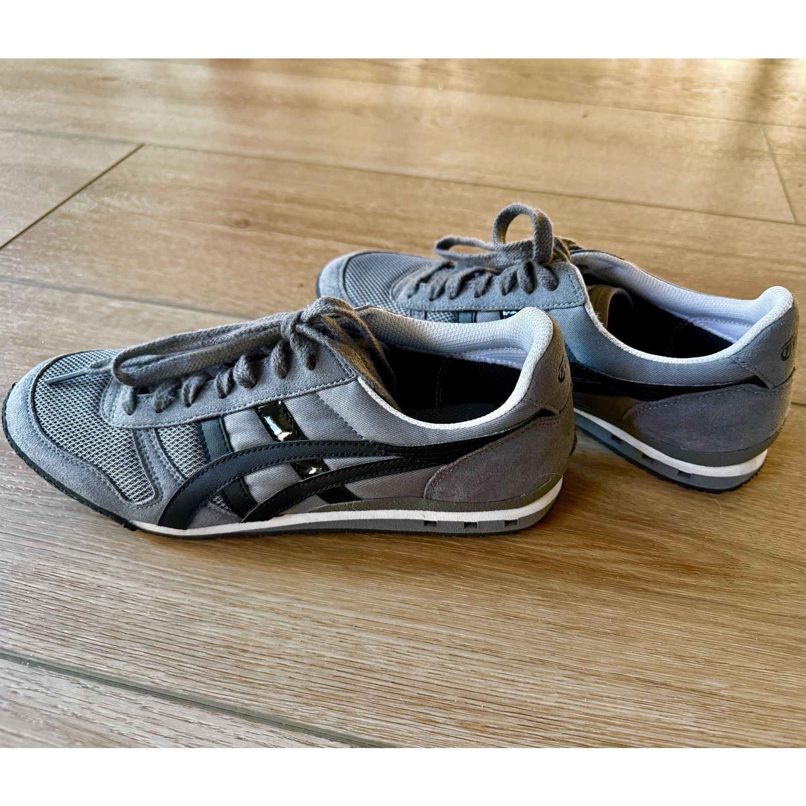 Onitsuka Tiger Onitsuka Tiger Grey / Black Traxy Sneakers 6.5 Size US 6.5 / IT 36.5 - 2 Thumbnail