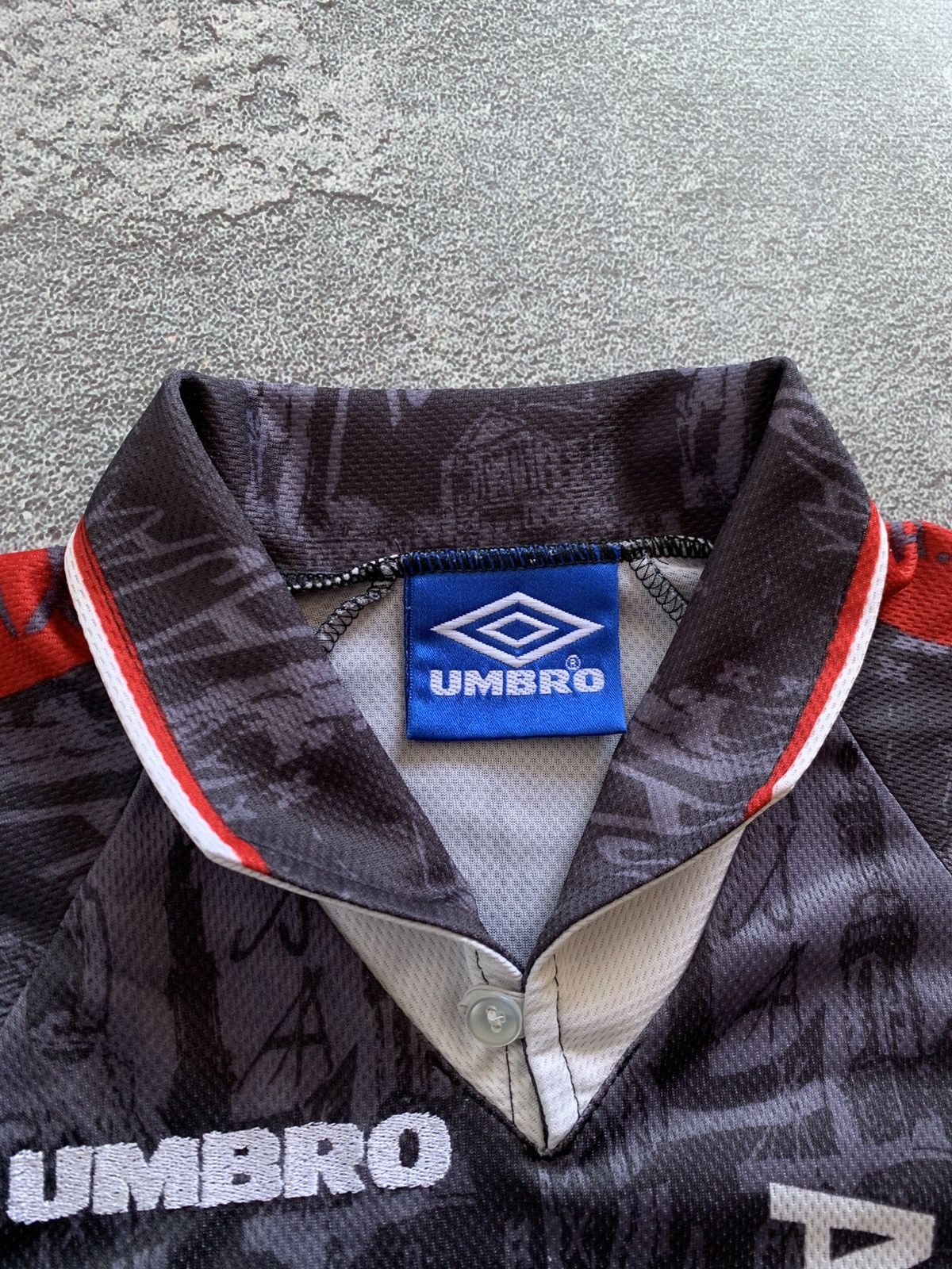 Umbro VTG 90’s Umbro Ajax 1996/97 Away Soccer Jersey Boys 164 sz Size US XS / EU 42 / 0 - 4 Thumbnail