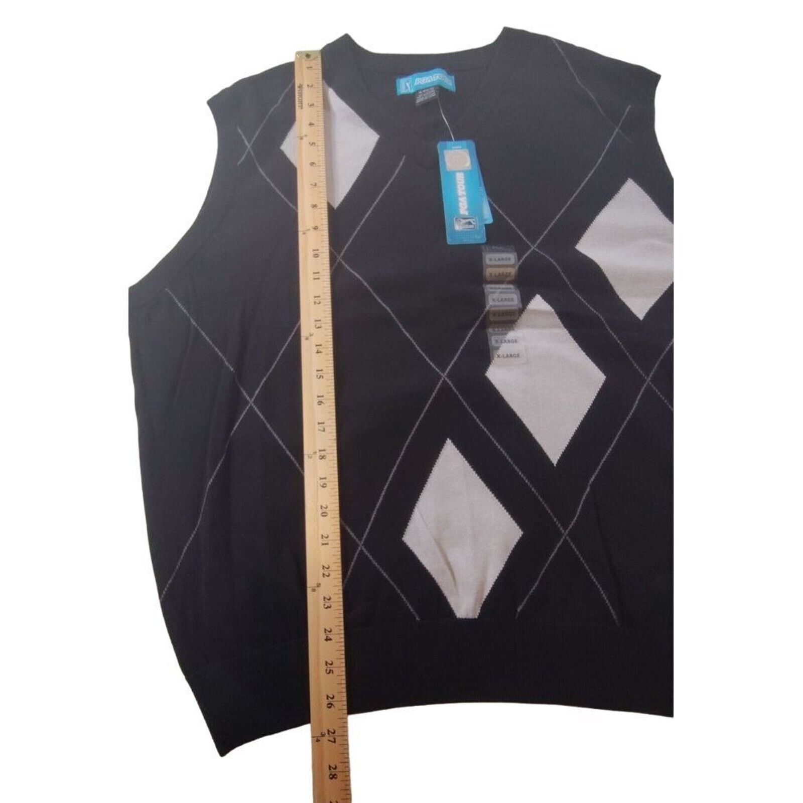 PGA Tour PGA TOUR V Neck Argyle Sweater Vest Black Gray X Large NWT Size US XL / EU 56 / 4 - 4 Thumbnail