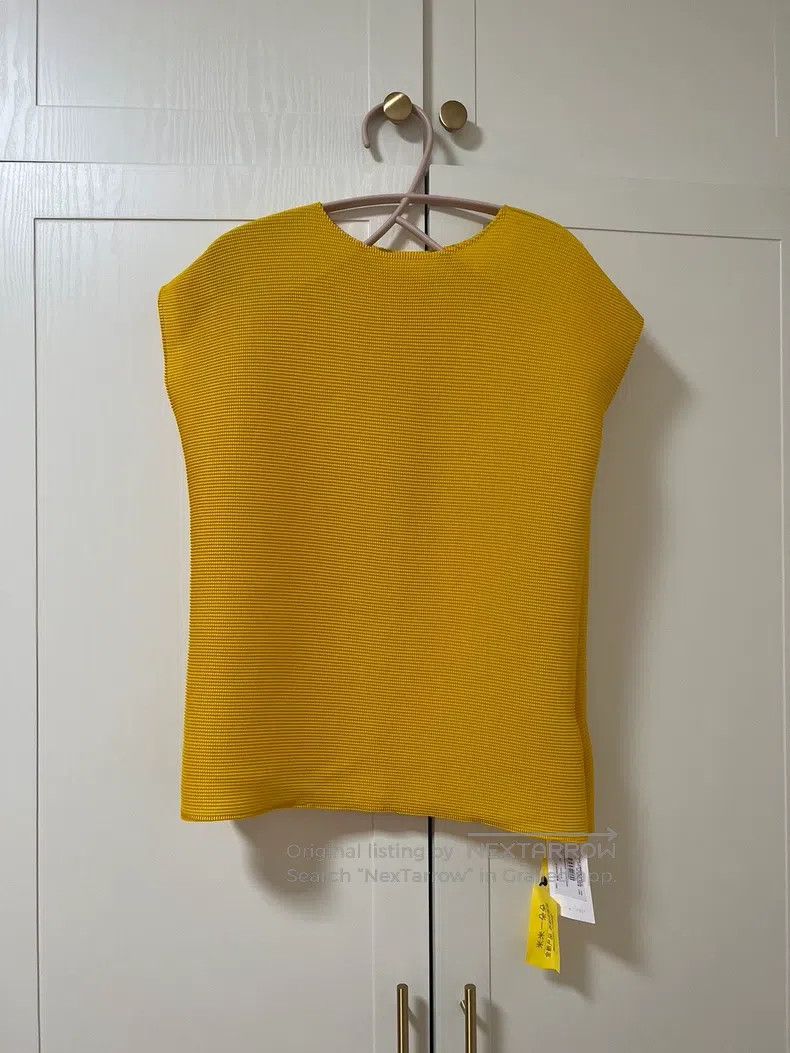 Issey Miyake Issey Miyake size:one size Yellow Short Sleeve Size XXS / US 00 / IT 34 - 3 Thumbnail