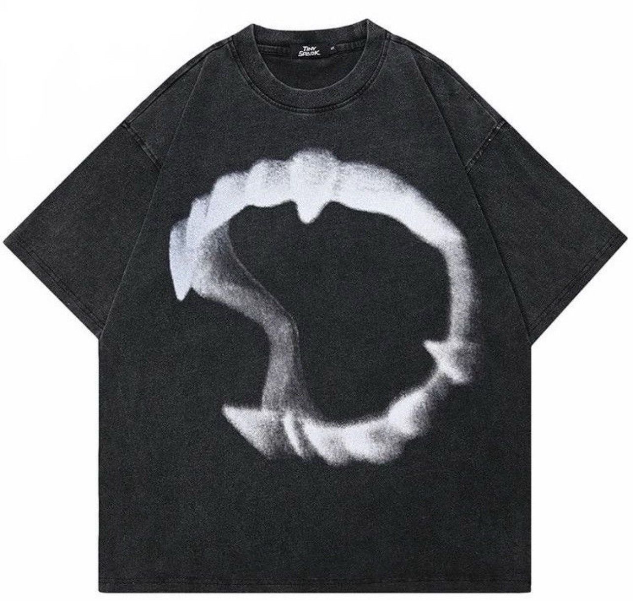 Japanese Brand Vampire Bites Design Graphic Tees Size US XL / EU 56 / 4 - 1 Thumbnail