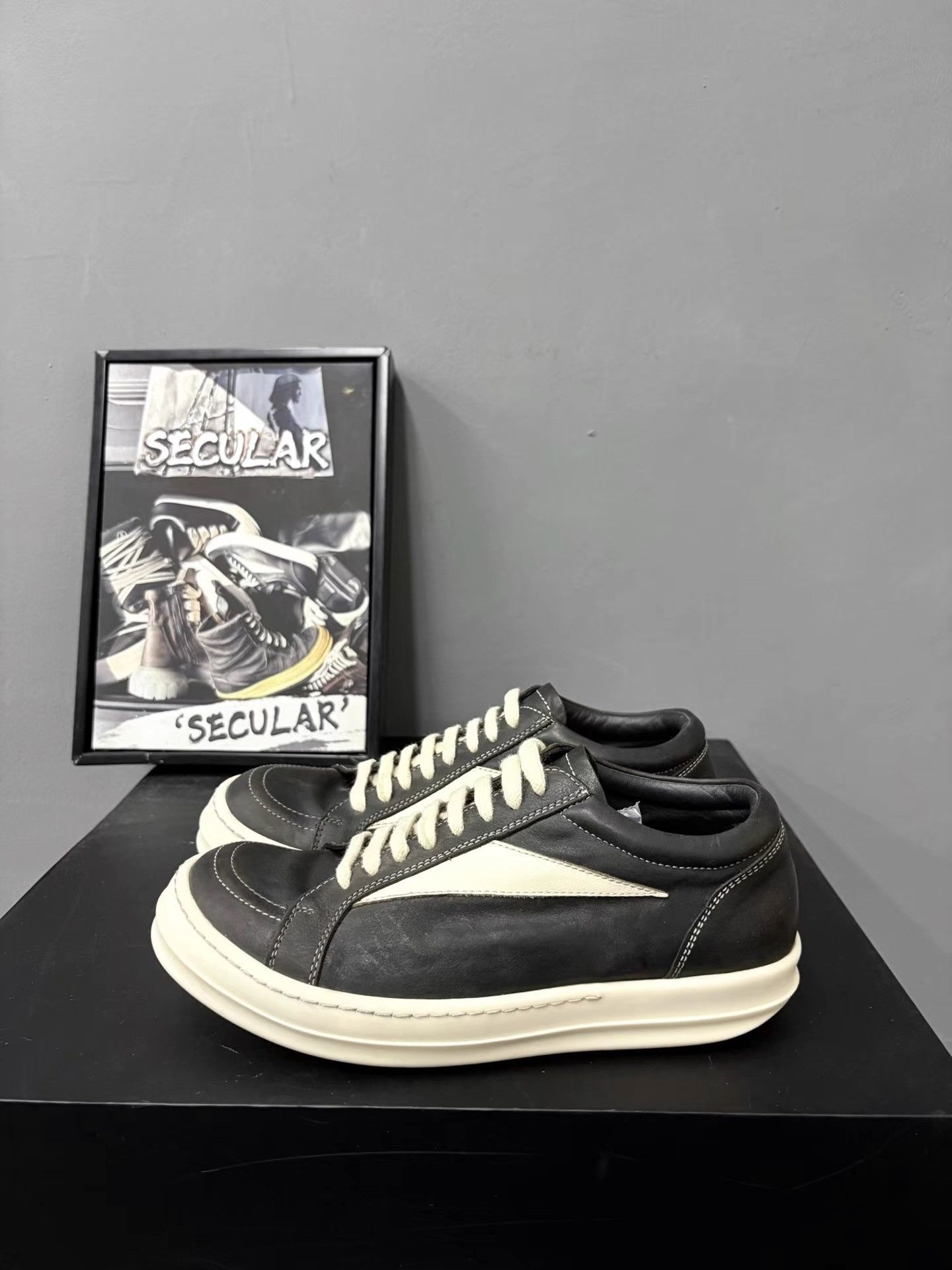 Rick Owens Rick Owens 24SS Leather Low-Top Infringement K34 Size US 7 / IT 37 - 2 Thumbnail