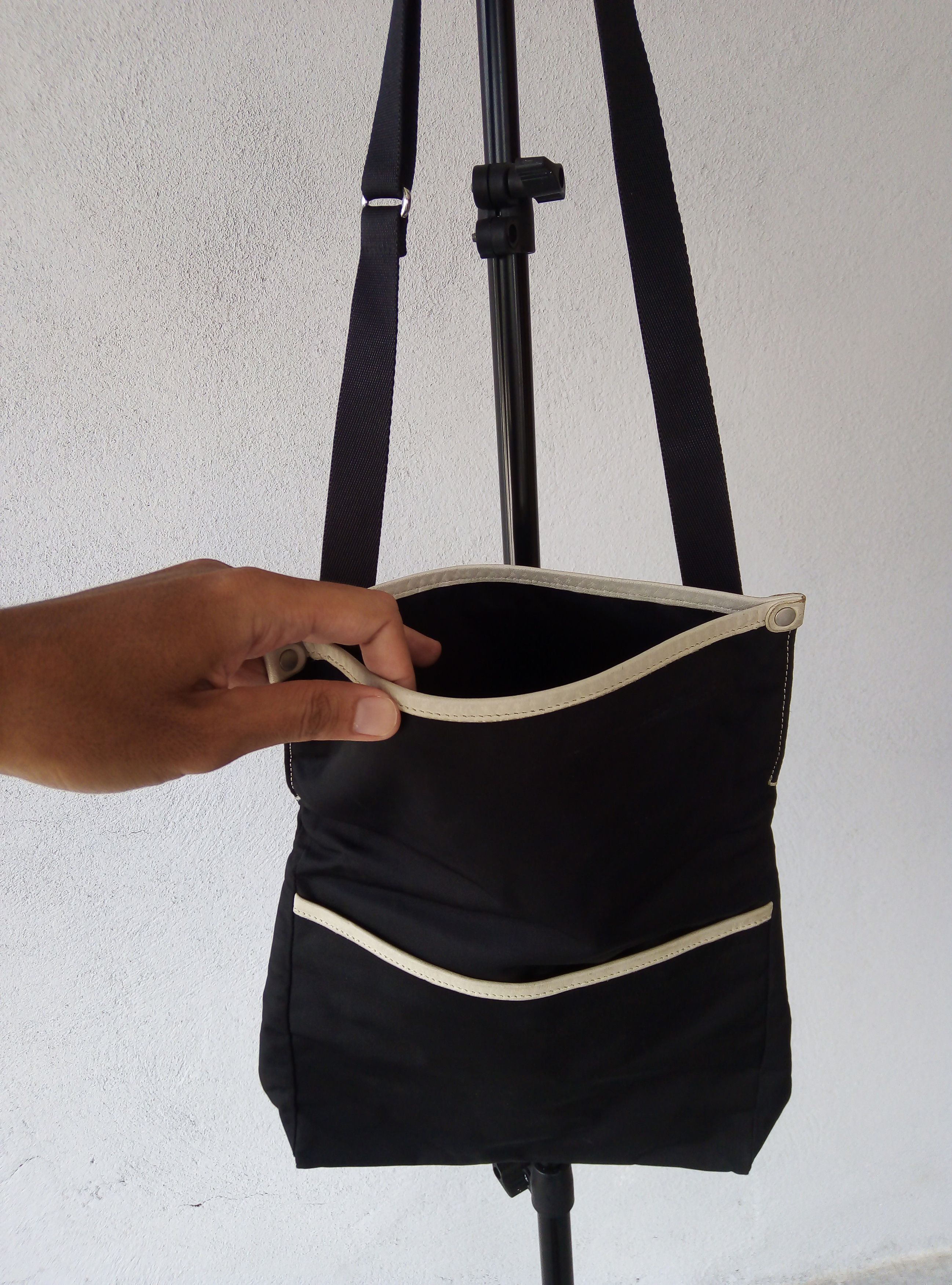 agnes b. Vintage Agnes b designer square crossbody sling bag men wmn Size ONE SIZE - 9 Thumbnail