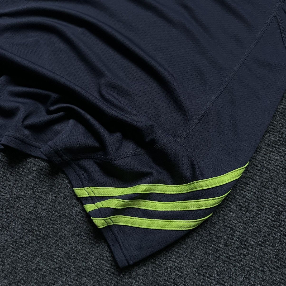 Adidas VTG Adidas Tank Top Size S Hype Trend Staff Pick 00s USA Size US S / EU 44-46 / 1 - 9 Thumbnail