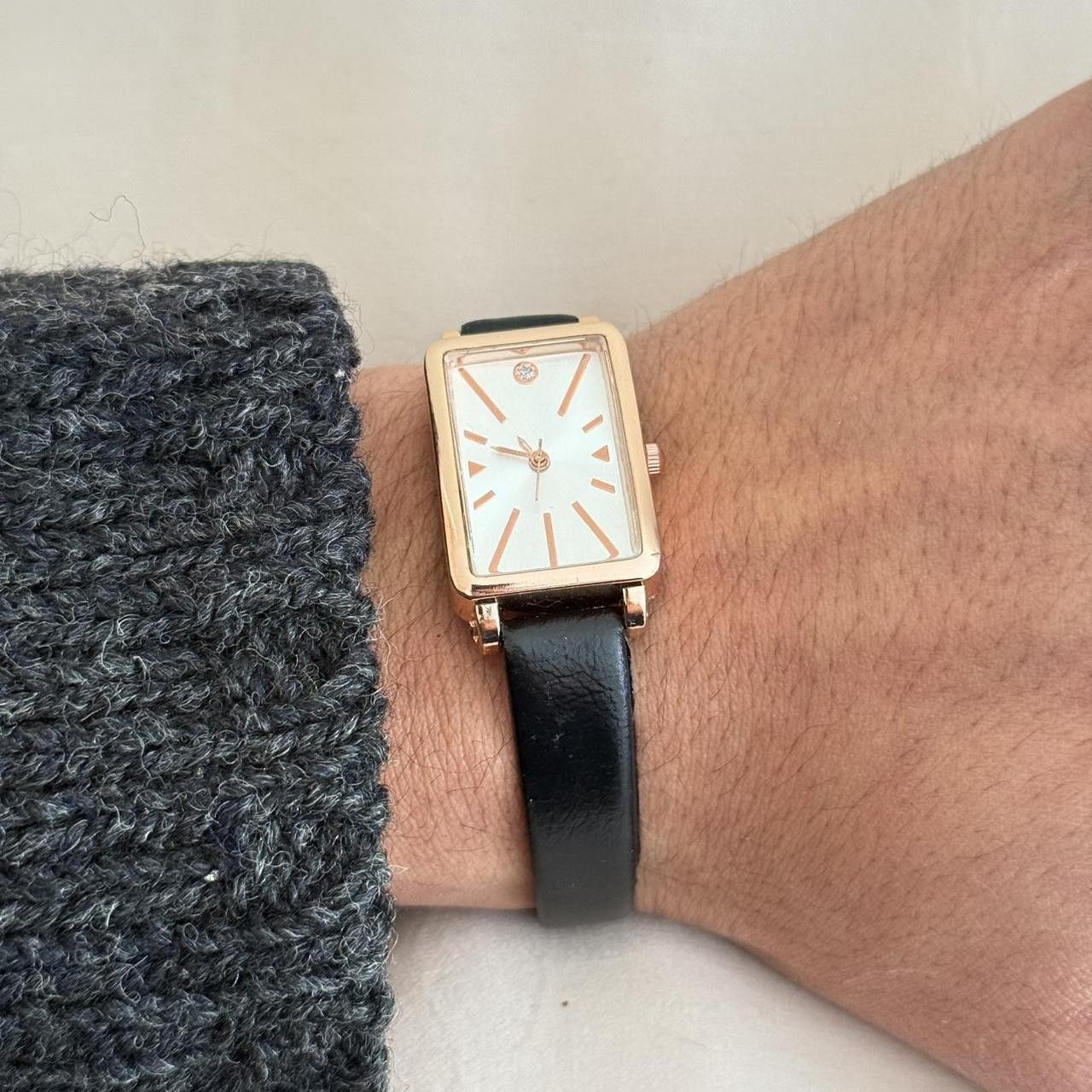 Vintage y2k black classy old money luxury leather watch Size ONE SIZE - 7 Thumbnail