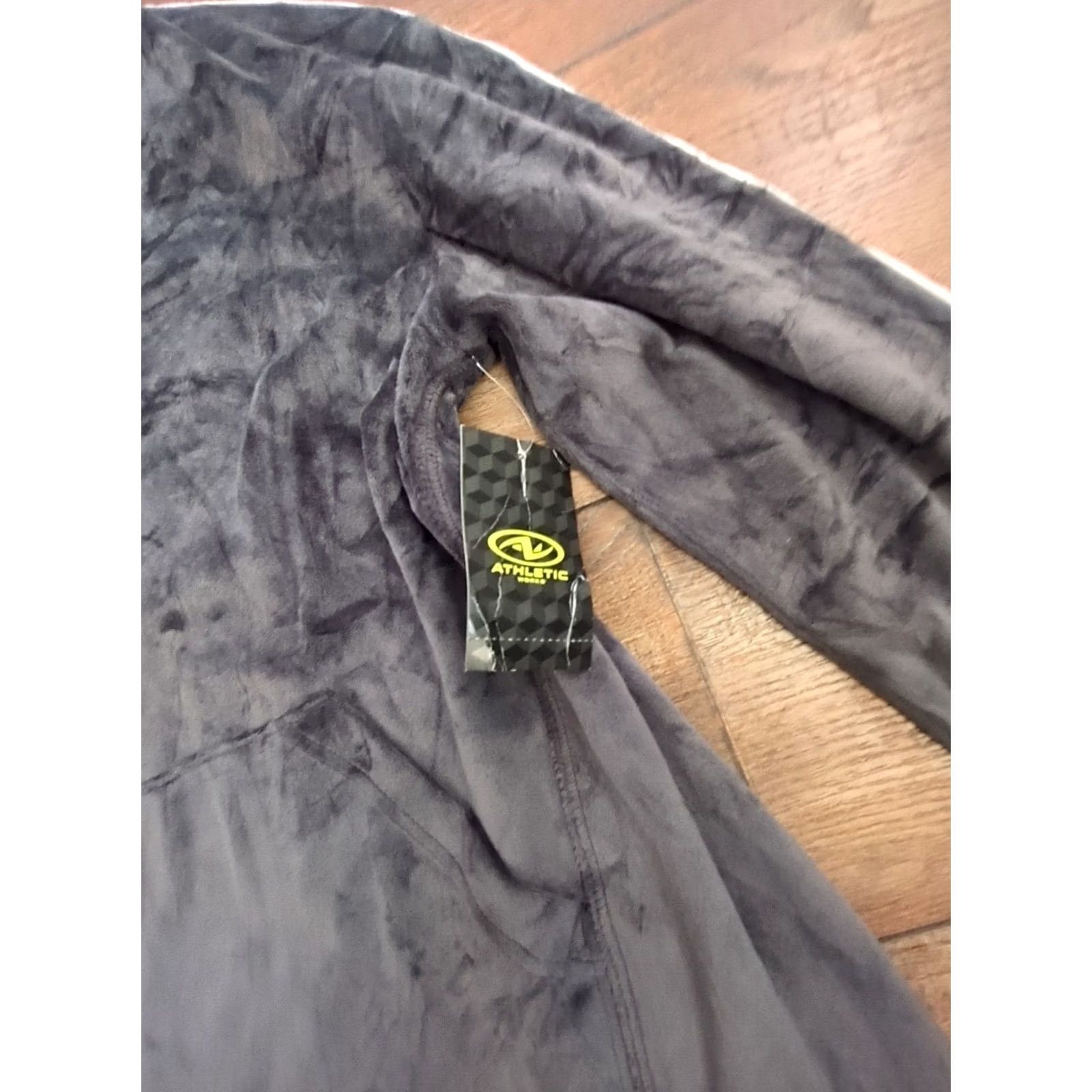 Athletic Works Athletic Works Womens Hoodie Pullover Velour Gray M Activewear Pockets Hooded Ladies Size M / US 6-8 / IT 42-44 - 2 Thumbnail