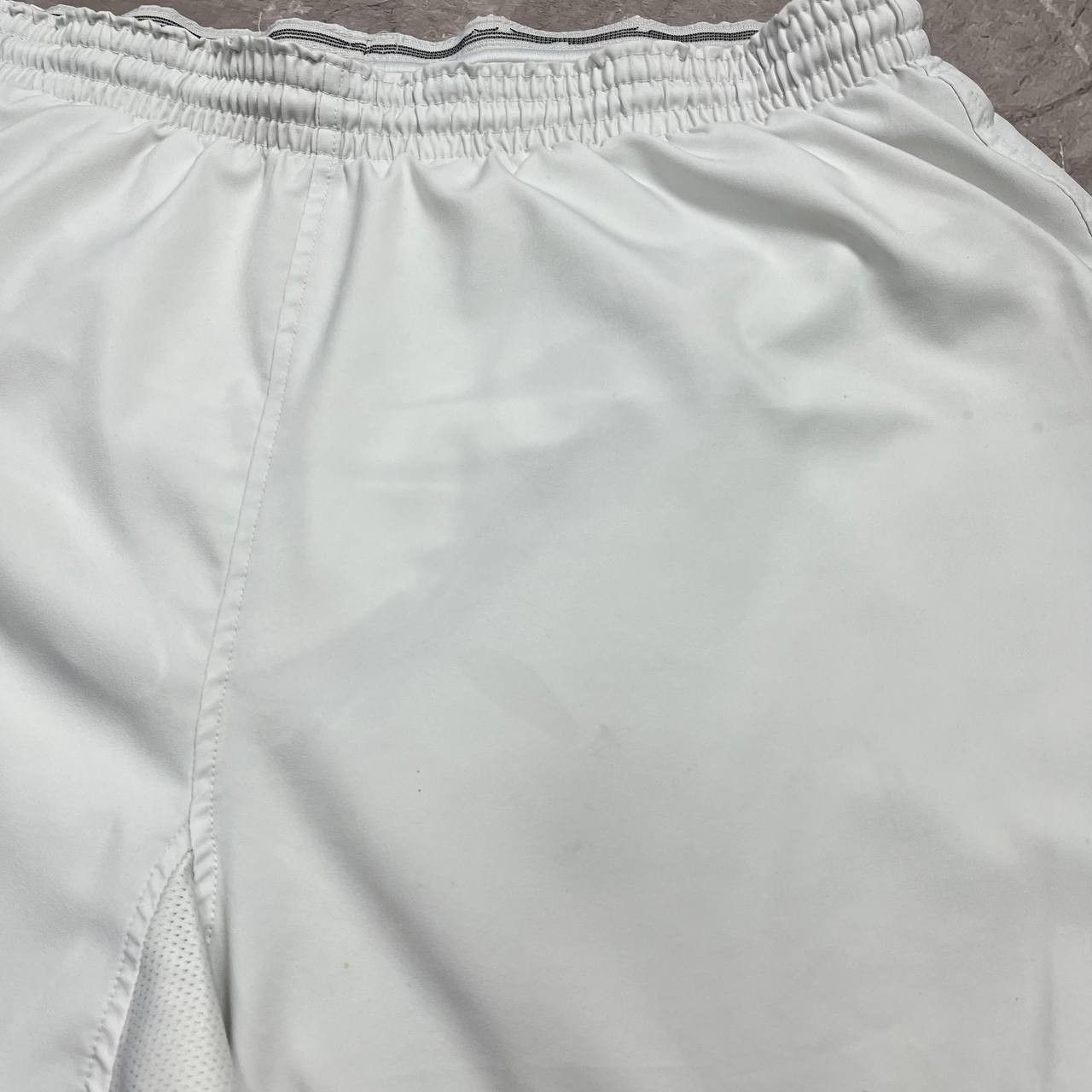 Nike Vintage 90s Nike White Mini Logo Mens Shorts Size L Size US 33 - 9 Thumbnail
