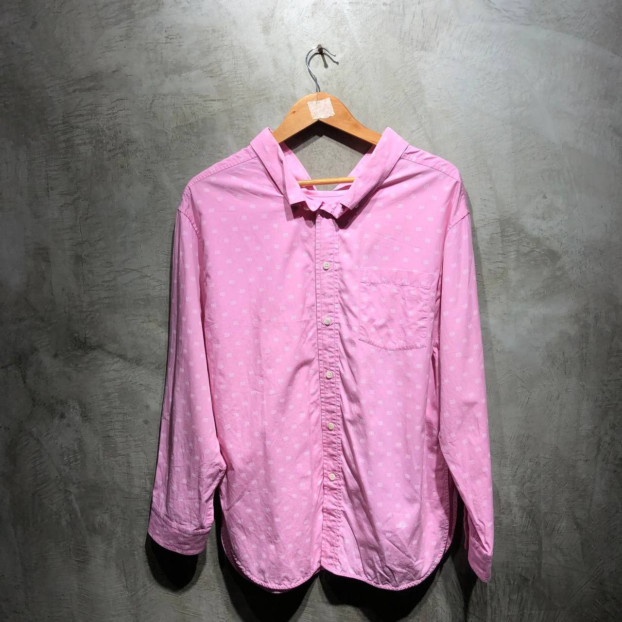 Balenciaga Balenciaga BB logo all over print poplin shirt Size L / US 10 / IT 46 - 1 Thumbnail