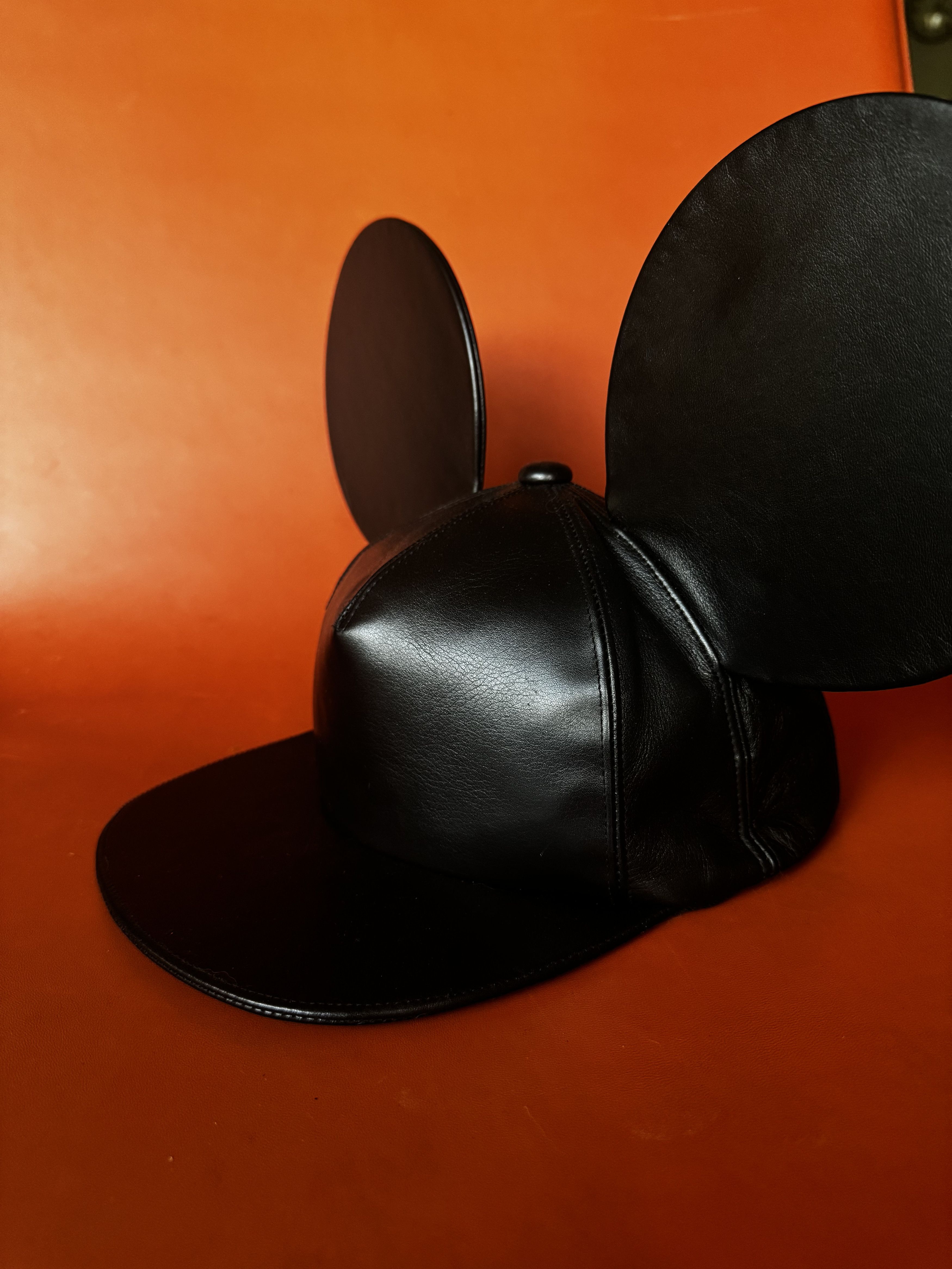 Comme des Garcons Homme Plus *Grailed* CDG HOMME PLUS AW13 MICKEY RUNWAY LEATHER CAP Size ONE SIZE - 10 Thumbnail