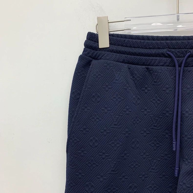Louis Vuitton Louis Vuitton size xs Navy logo embossed full-print drawstr Size US 28 / EU 44 - 3 Thumbnail