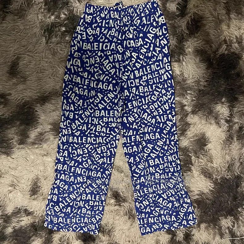 Balenciaga Balenciaga Full logo barrage silk pants Size US 36 / EU 52 - 2 Thumbnail