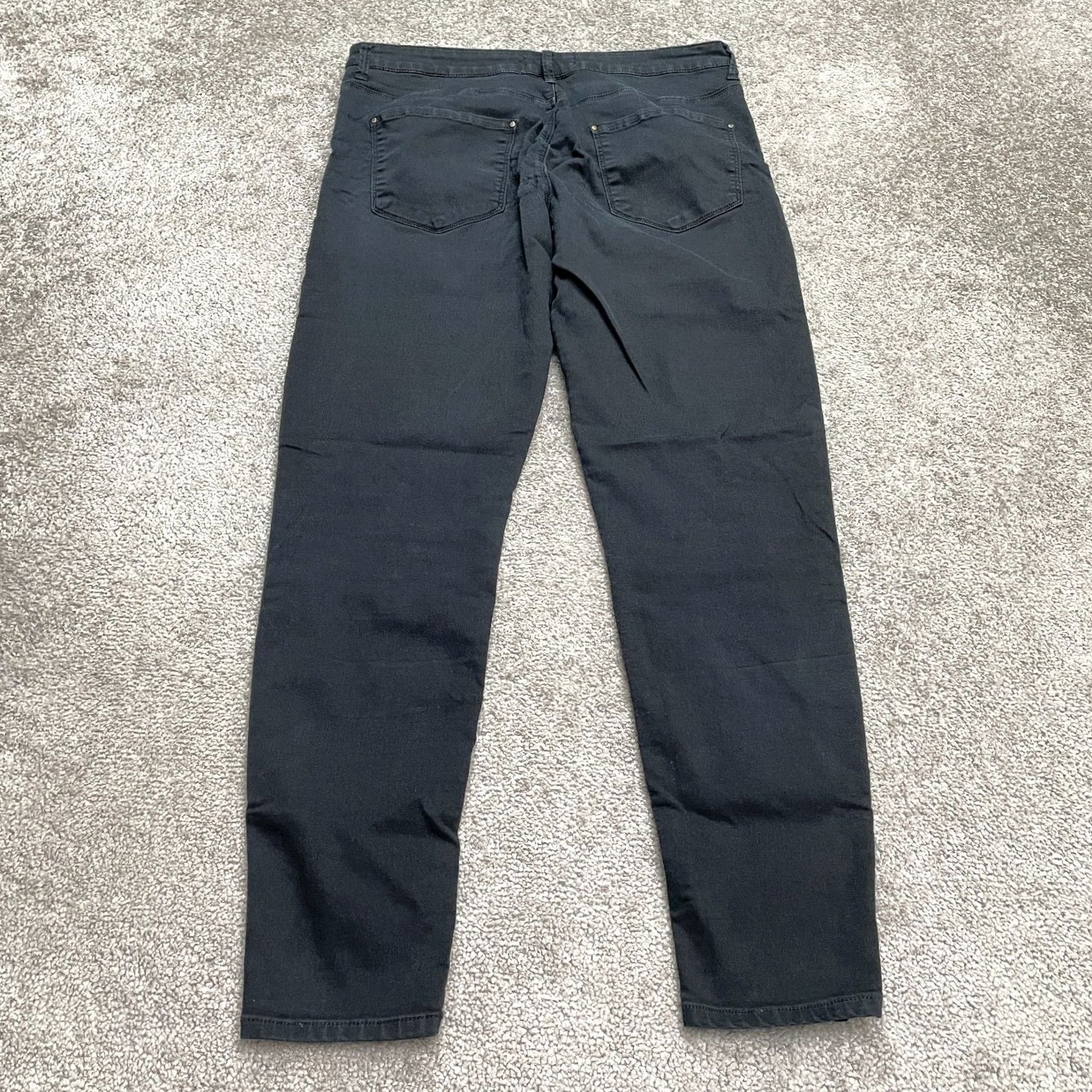 Forever 21 FOREVER 21 Jeans Skinny Black High Rise Denim Womens 29 Regular 32x28 Distressed Stretch Pockets Baggy-? Size 29" - 2 Thumbnail