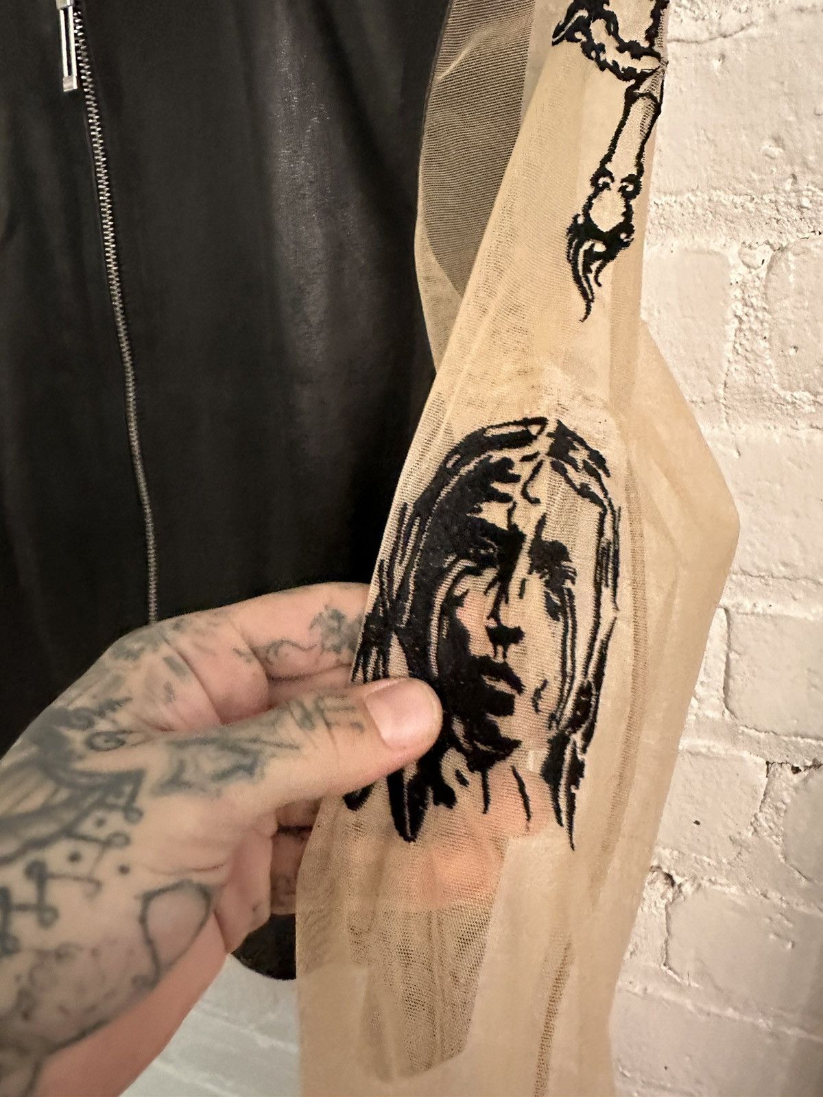 Alexander McQueen Alexander McQueen 1996 Runway Tattoo Cross Jacket Size US S / EU 44-46 / 1 - 4 Thumbnail