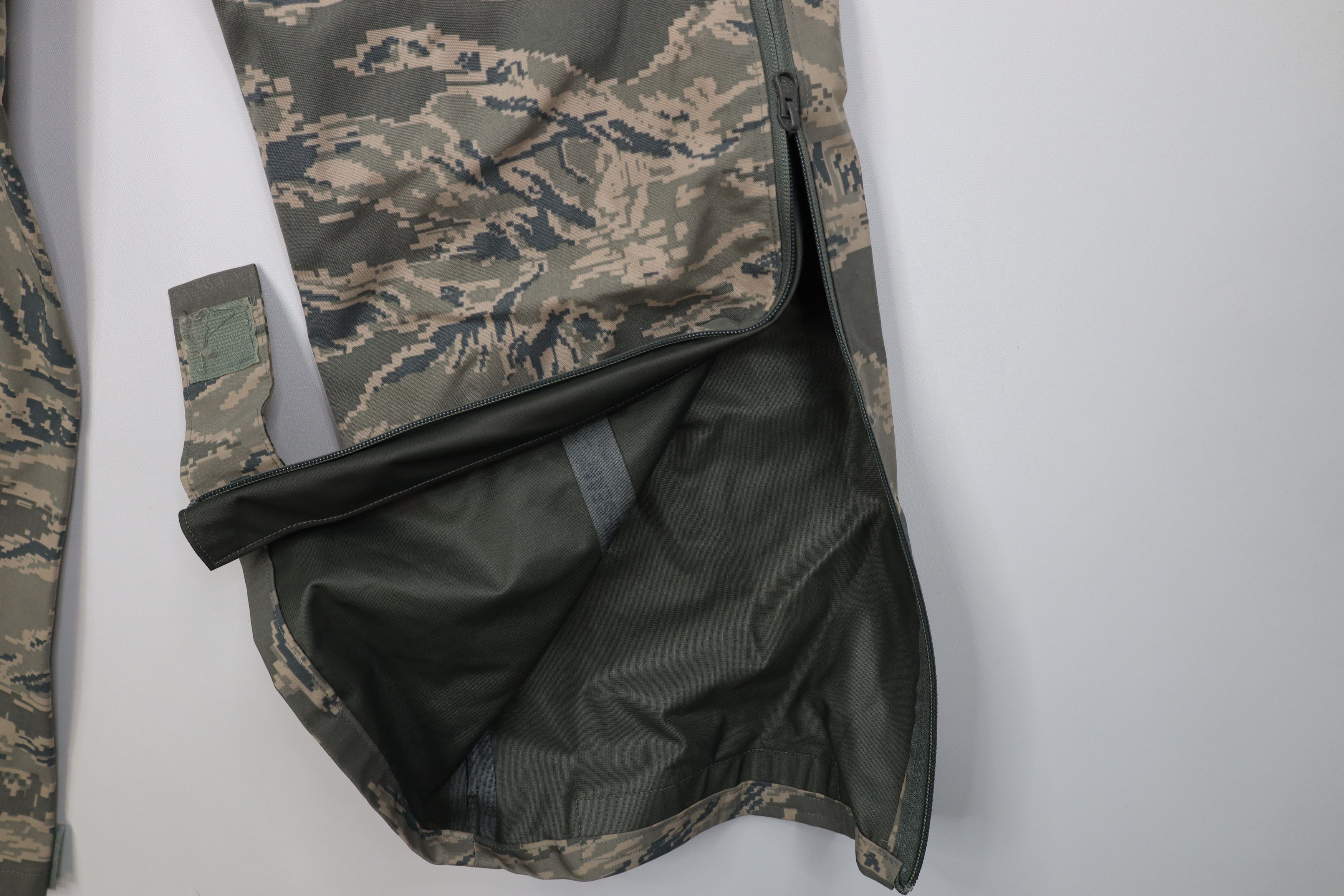 Vintage Vintage Y2K USGI Camouflage Environmental Trousers Pants USA Size US 34 / EU 50 - 6 Thumbnail