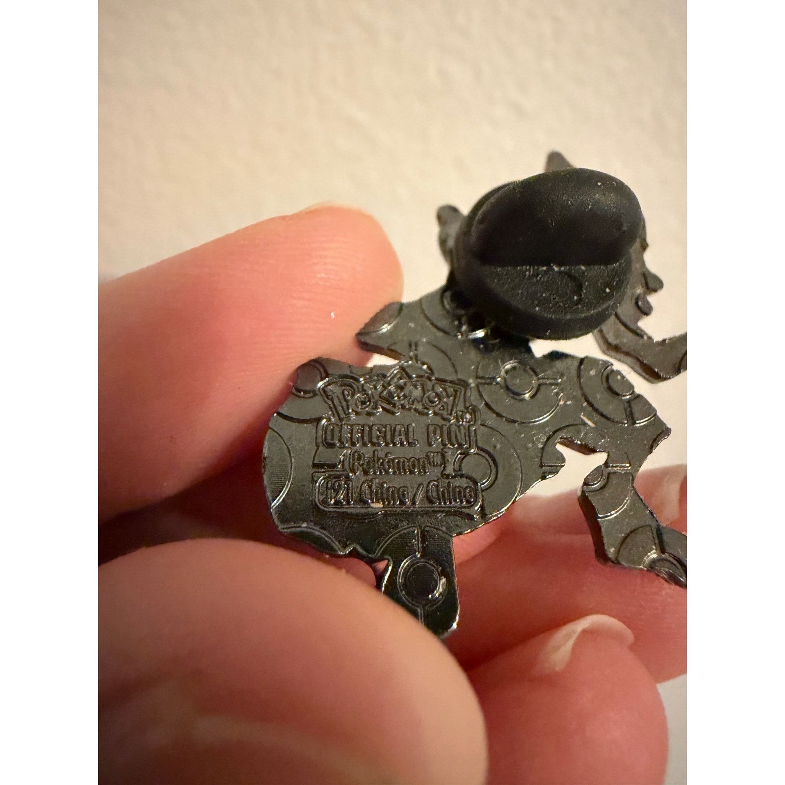 Pokemon Disney collectible Pokémon kleavor pin Size ONE SIZE - 3 Thumbnail
