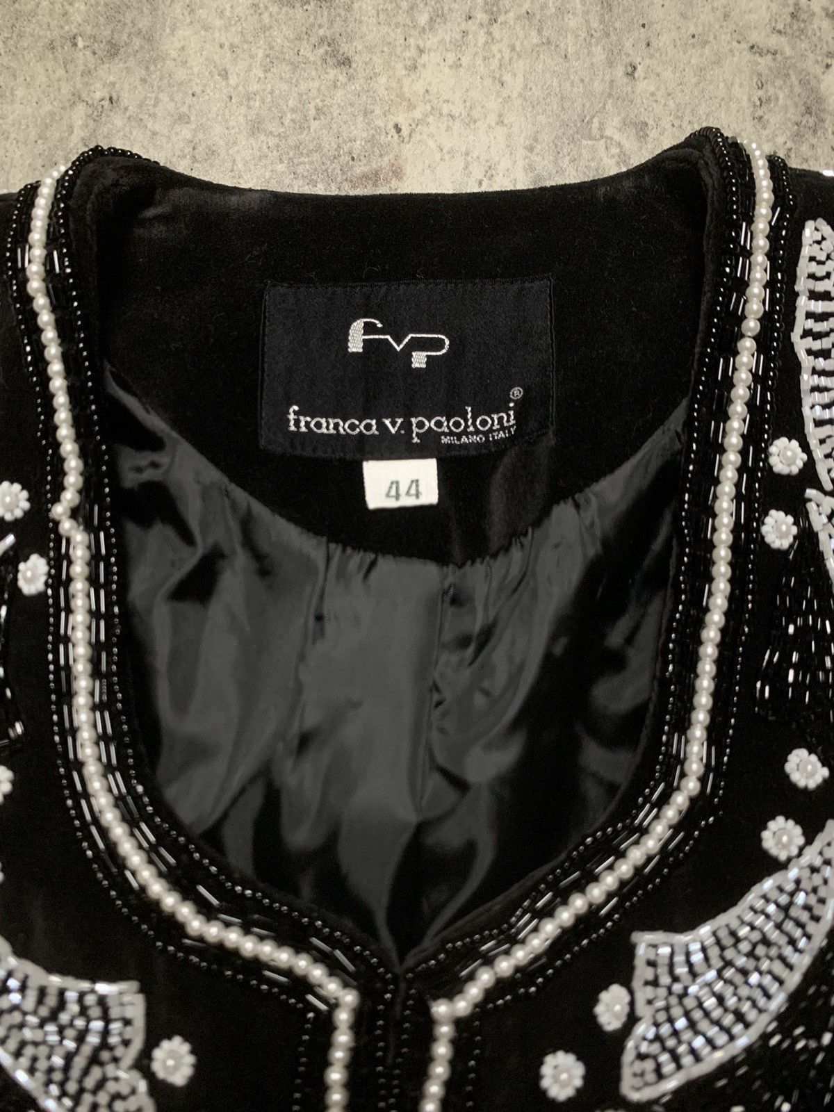 Paoloni Vintage 90s Franca V Paoloni Velvet Beaded Blazer Size M / US 6-8 / IT 42-44 - 11 Thumbnail