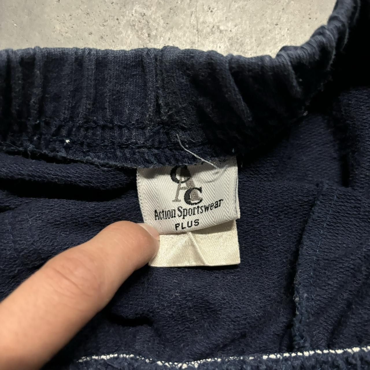Japanese Brand × Vintage Crazy Vintage Y2K/2000s Navy Blue Skater Essential Sweatpants! Size US 34 / EU 50 - 6 Thumbnail