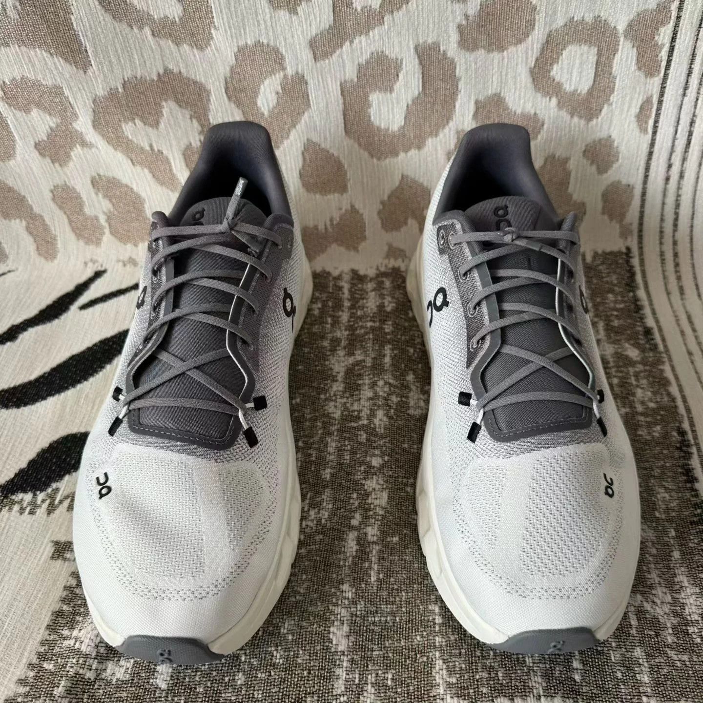 Other On Cloudtilt Low-Top Running Shoes Men's Grey/White 46 Size US 11 / EU 44 - 2 Thumbnail