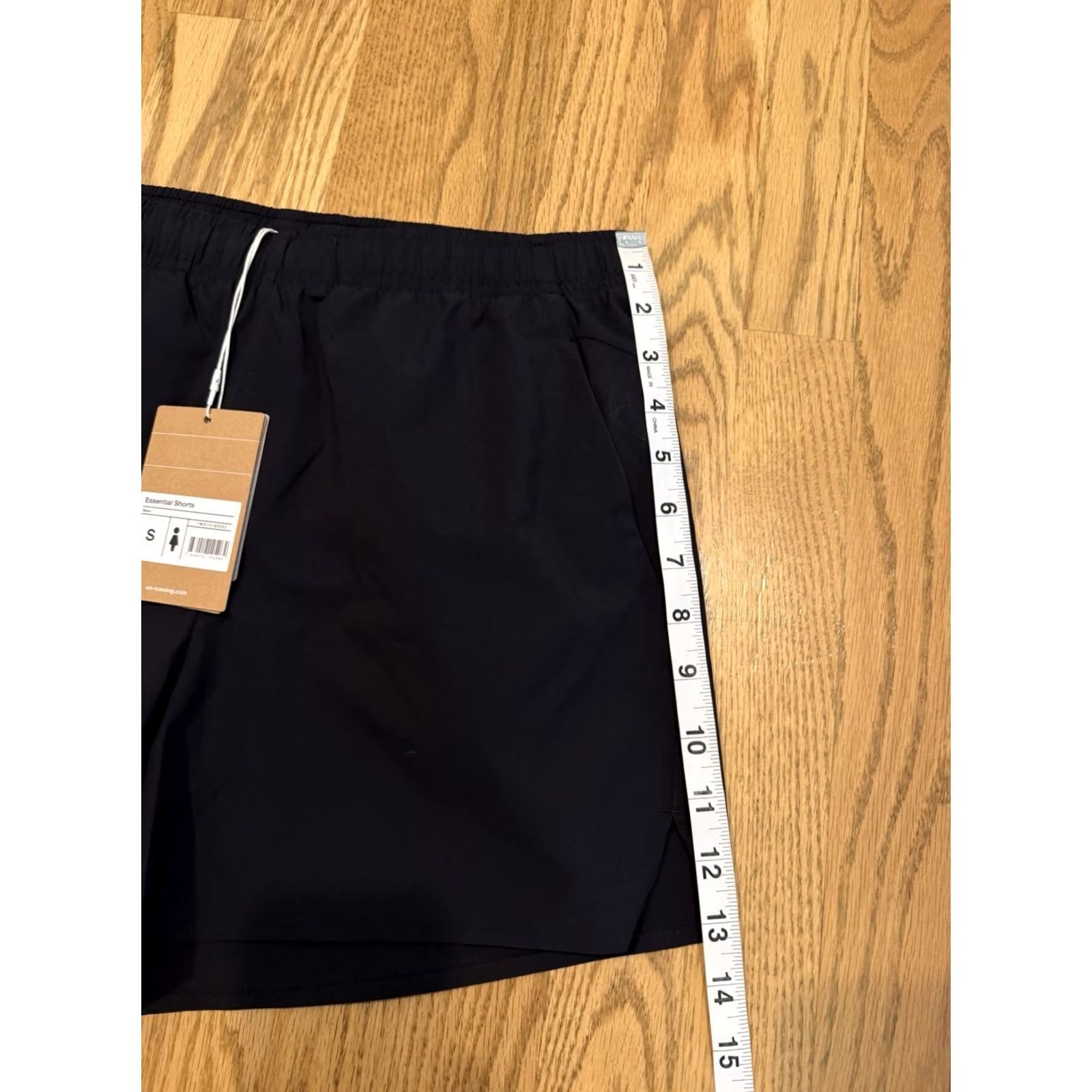 Vintage On Cloud Essential Shorts Womens Small Black Drawstring Pockets Lined NWT Size 28" / US 6 / IT 42 - 7 Thumbnail