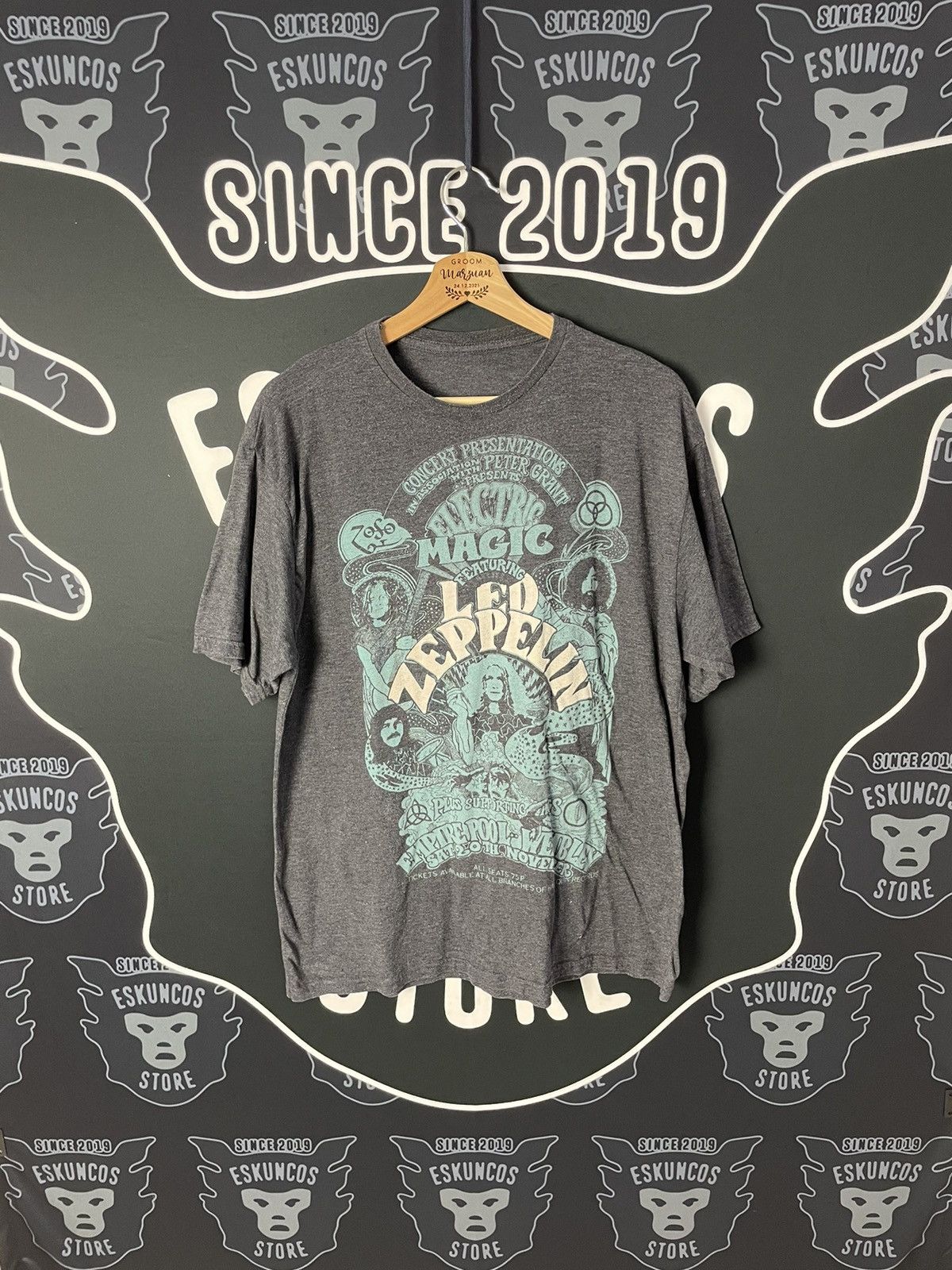 Band Tees Led Zeppelin Electric Magic Concert T-shirt Size US L / EU 52-54 / 3 - 1 Thumbnail